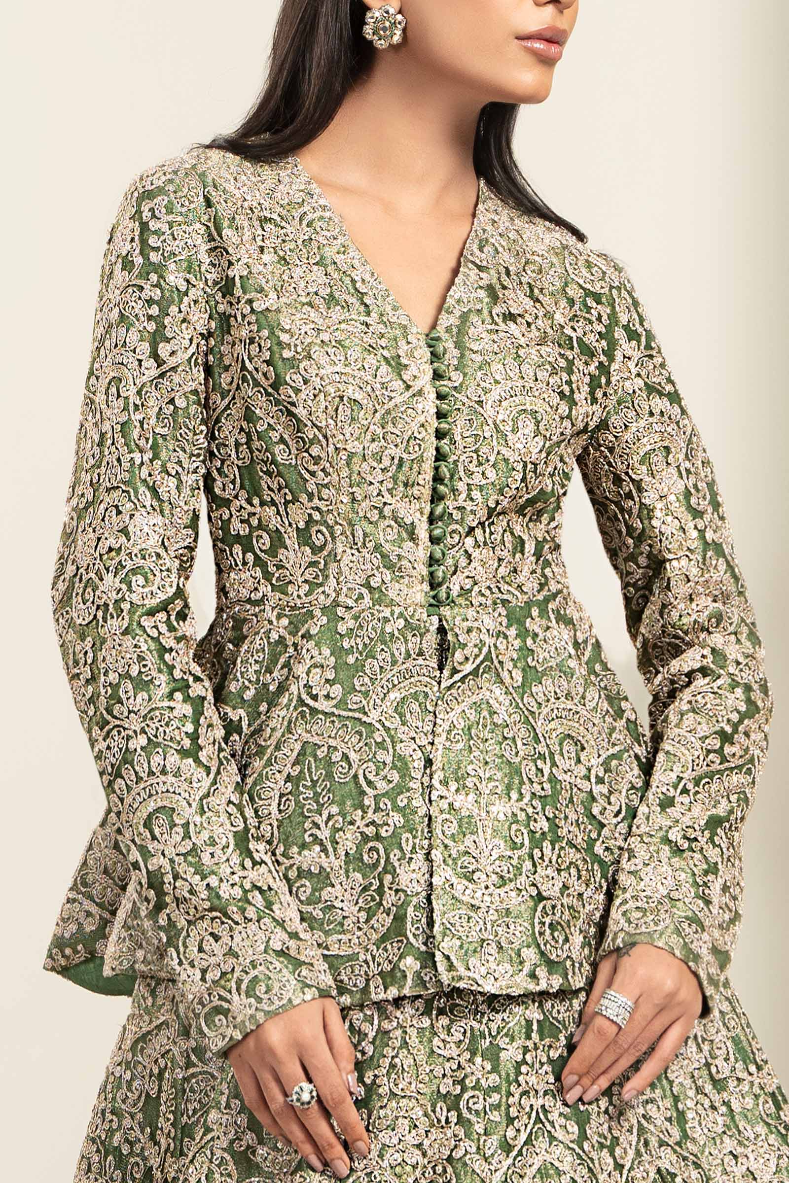 https://cdn.shopify.com/s/files/1/0620/8788/9062/files/LF729GreenCloseup.jpg?v=1726210900