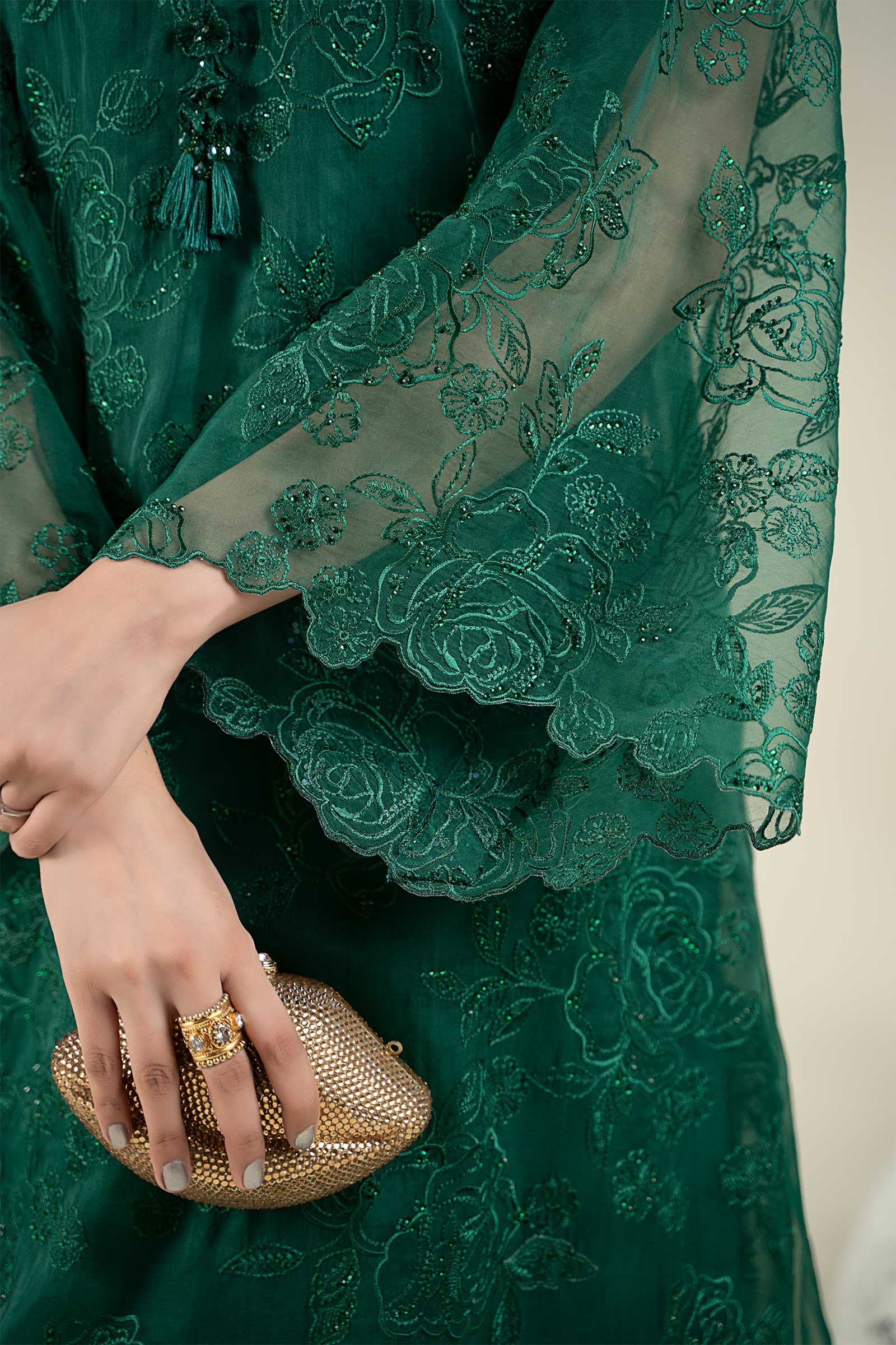 https://cdn.shopify.com/s/files/1/0620/8788/9062/files/LF909EmeraldGreen_S_Closeup_E.jpg?v=1765787141