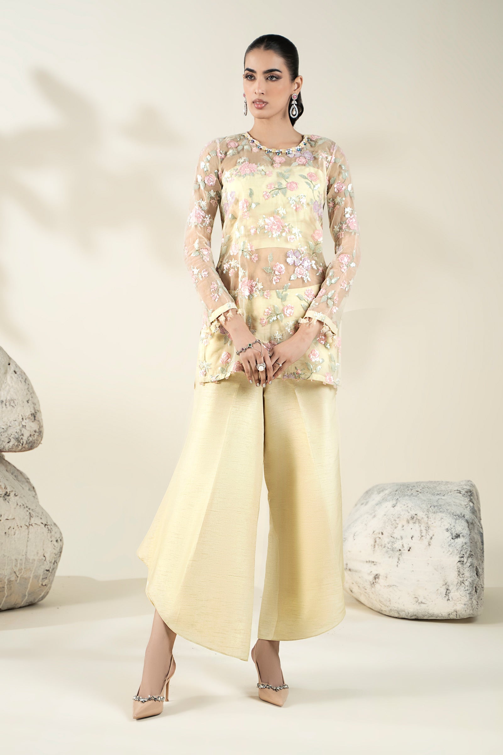 https://cdn.shopify.com/s/files/1/0620/8788/9062/files/LF910ButterYellow_S_Front_A.jpg?v=1765787287