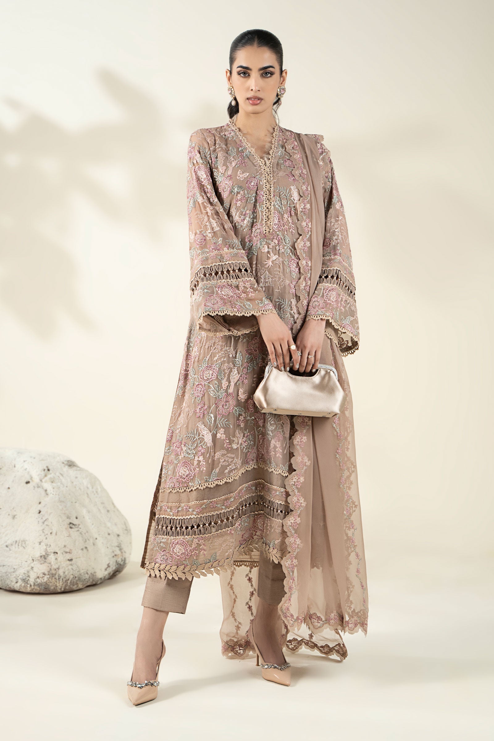 https://cdn.shopify.com/s/files/1/0620/8788/9062/files/LF920DustyPink_S_Front_A.jpg?v=1758957654