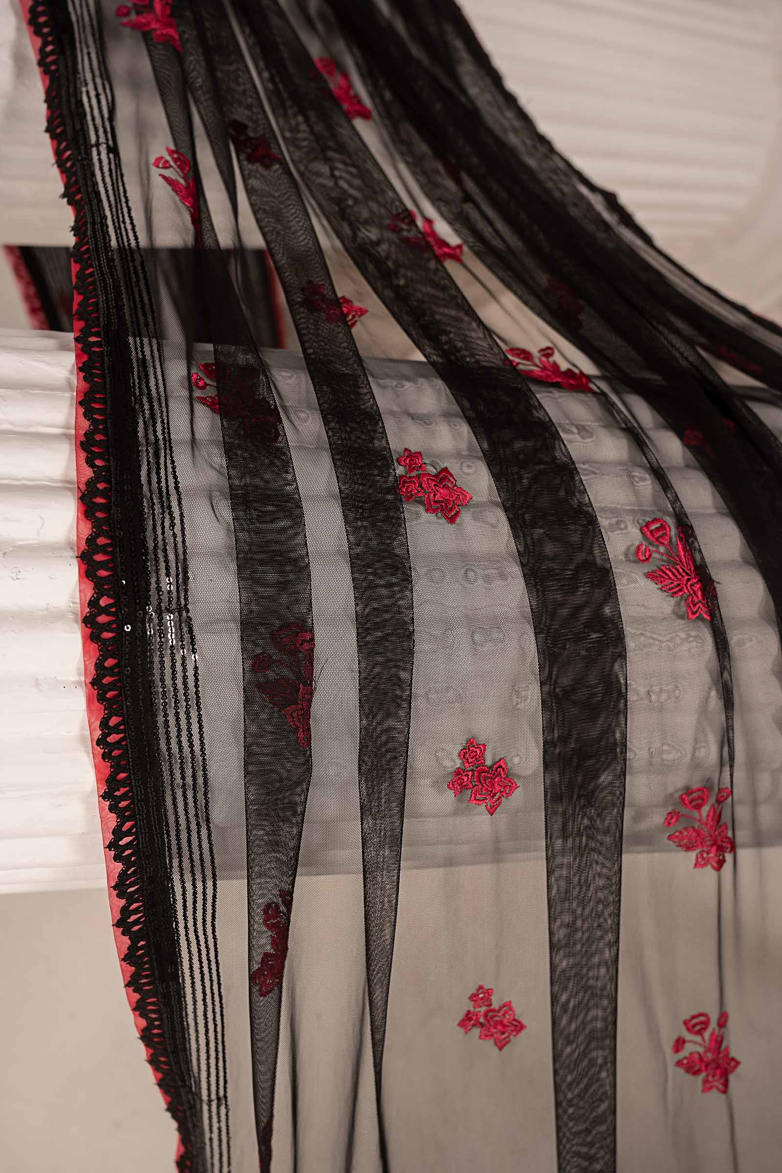 https://cdn.shopify.com/s/files/1/0620/8788/9062/files/LF_1001_Black_Dupatta_Closeup_b79b1edc-794b-46f9-aaa3-73b234ed151d.jpg?v=1771659985