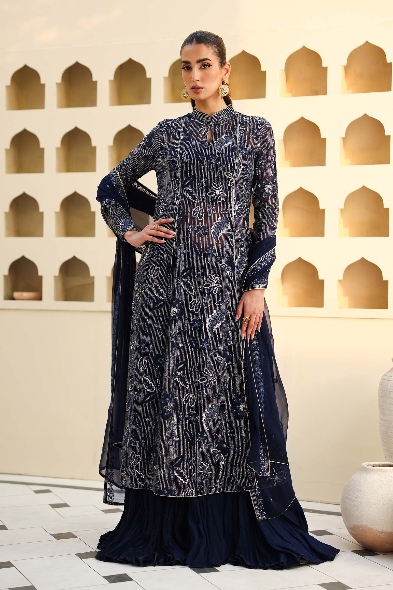 https://cdn.shopify.com/s/files/1/0620/8788/9062/files/LF_819_S_Navy_Blue_Chiffon_Front_A.jpg?v=1742456530