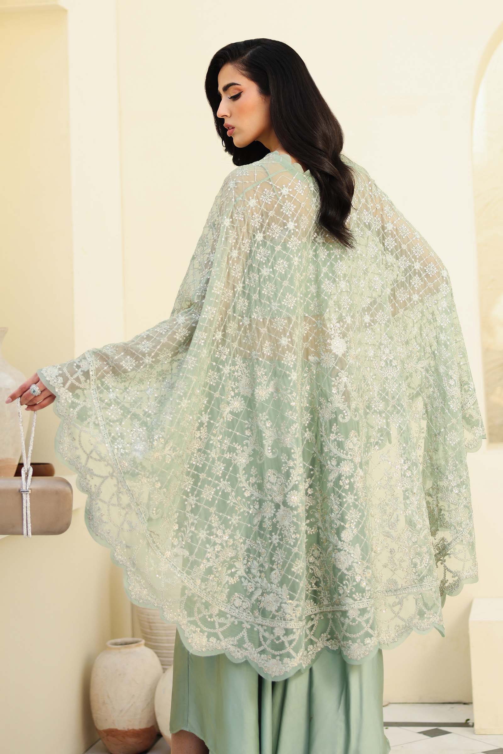 https://cdn.shopify.com/s/files/1/0620/8788/9062/files/LF_820_S_Pistahio_Chiffon_Closeup_G.jpg?v=1742457143
