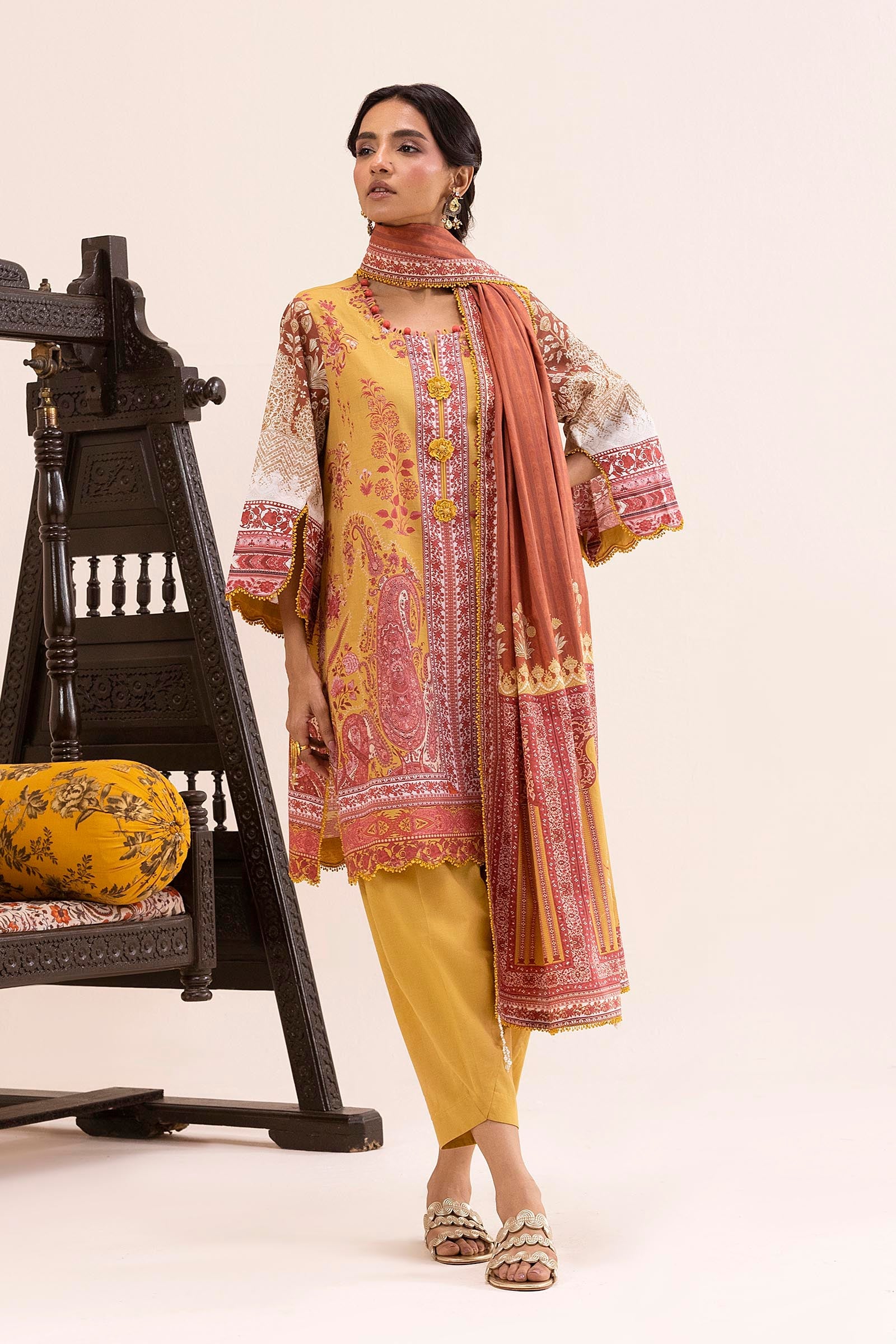 Unstitched 3 Piece Lawn Suit
