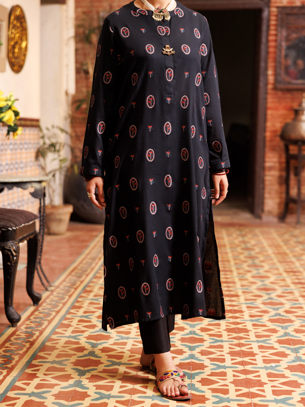 Black Yarn Dyed Tunic - AL-LK-977