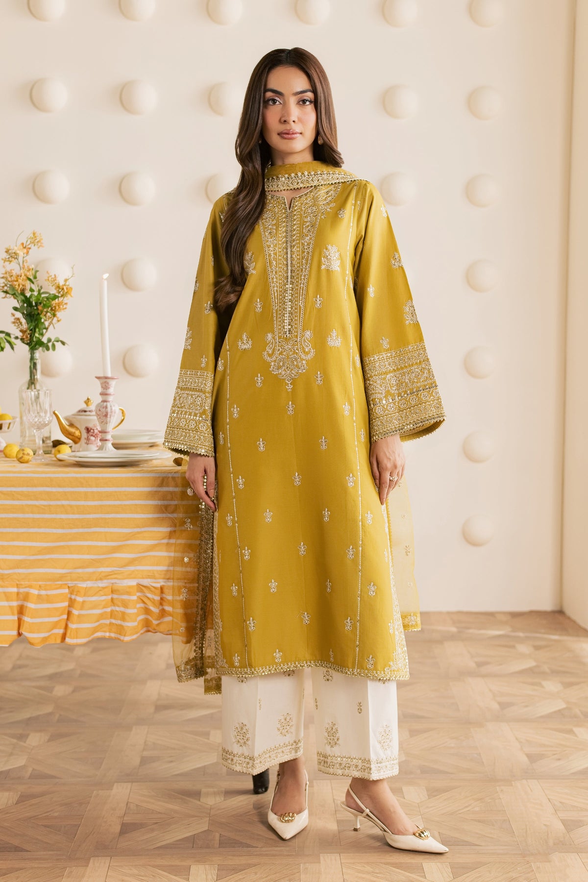 Laiya 3Pc - Embroidered Cambric Pret