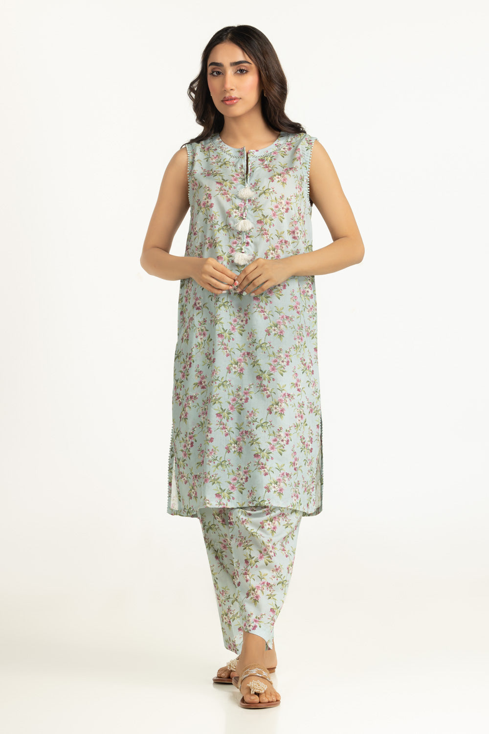 https://cdn.shopify.com/s/files/1/0706/3253/8159/files/LawnPrintedCo-OrdSetIUSTTS-2127_front.jpg?v=1769337828
