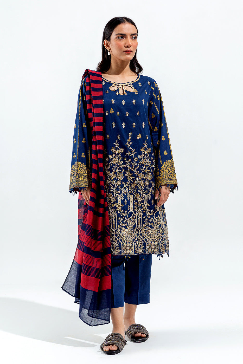 3 Piece Embroidered Lawn Suit (Luxury Pret)
