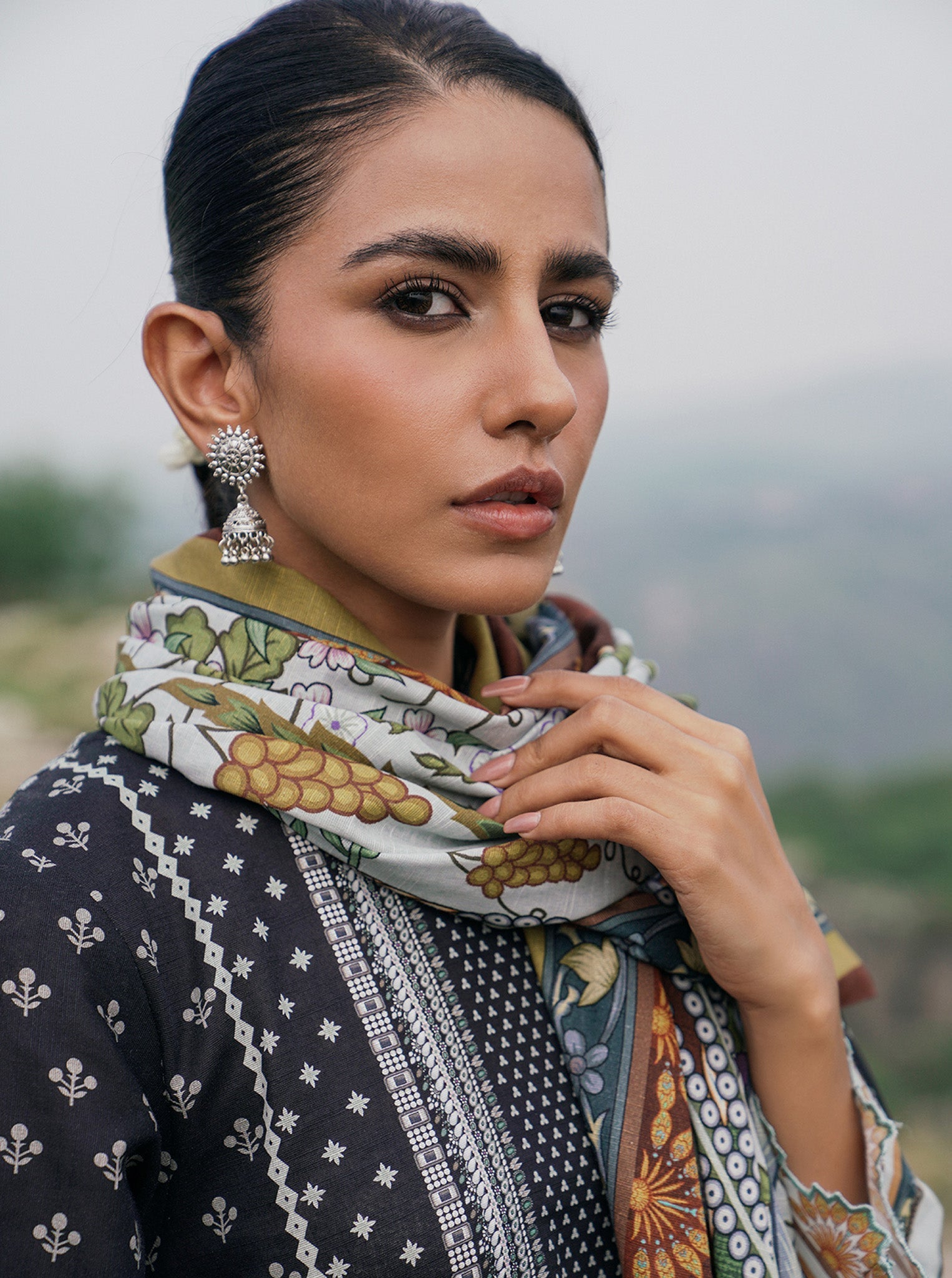3 Piece - Printed Khaddar Suit - Dusty Rose