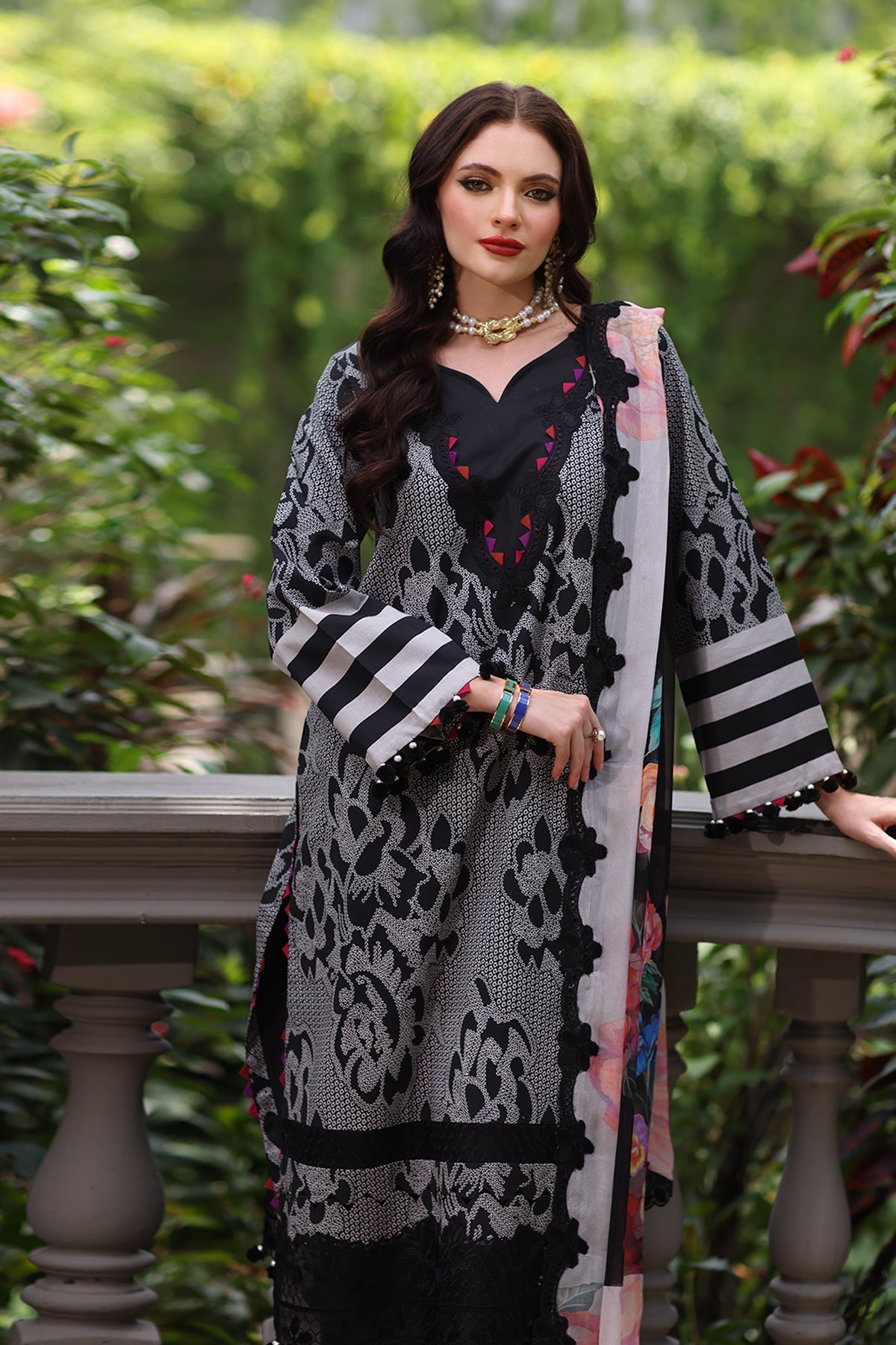 3-PC Unstitched Embroidered Lawn Collection AG6-07