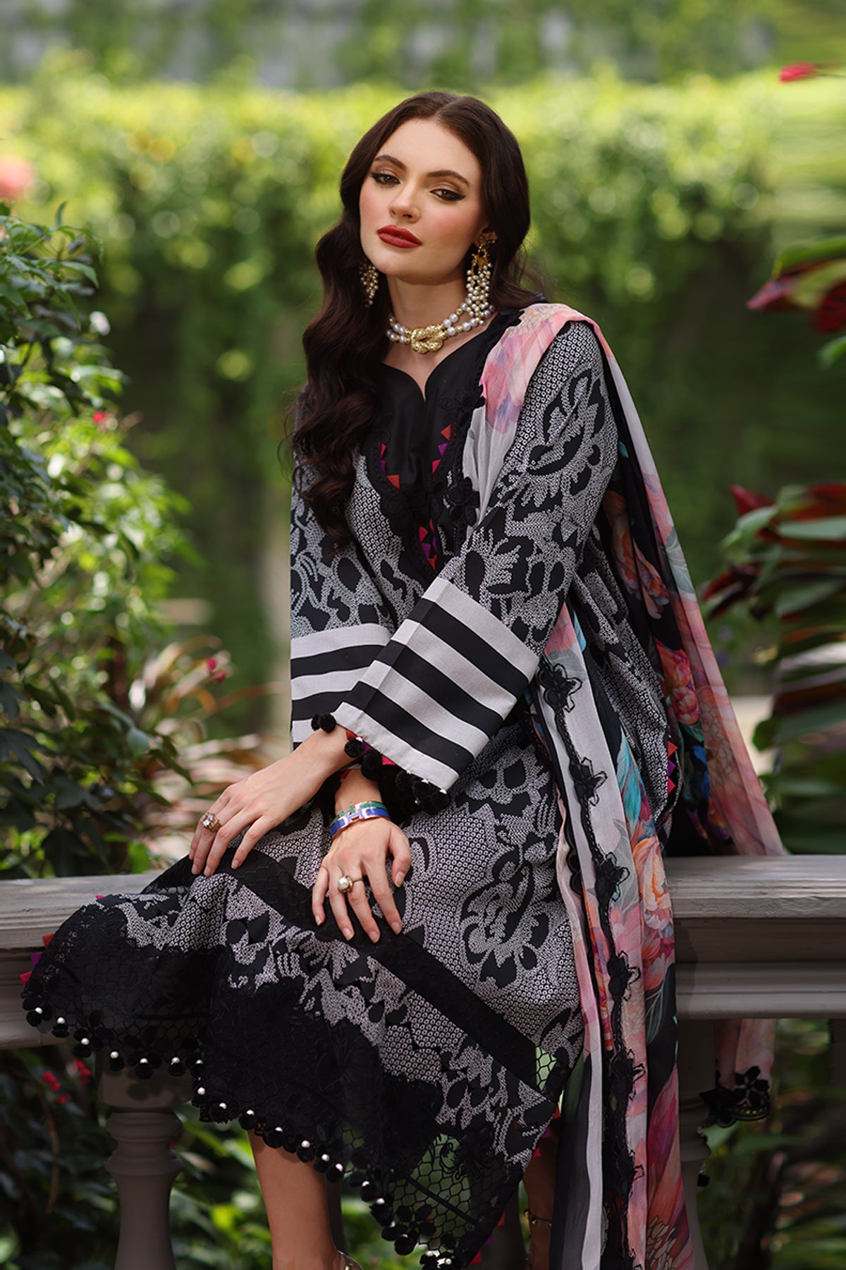 3-PC Unstitched Embroidered Lawn Collection AG6-07