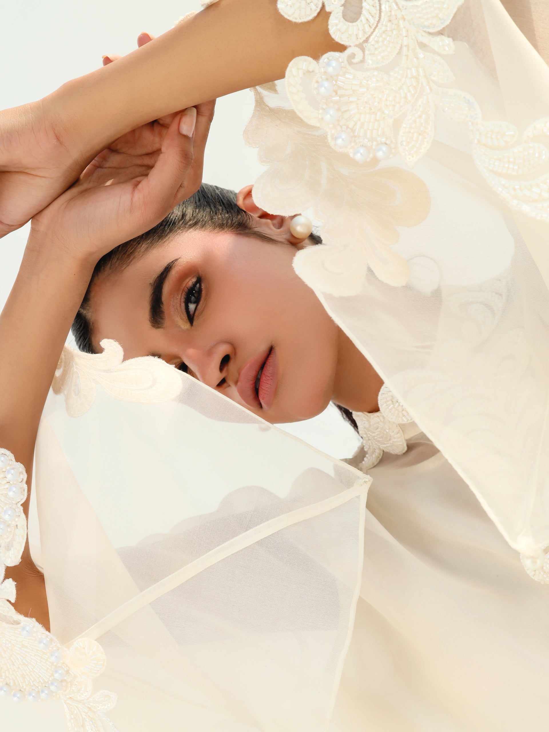 Lilly - Ivory