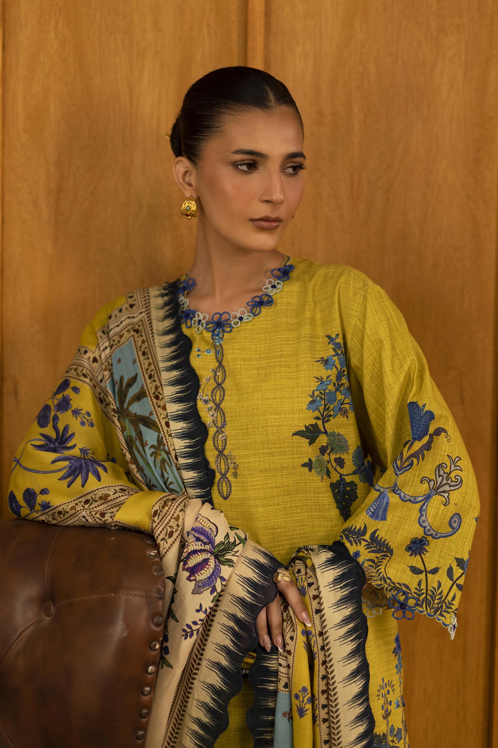 Unstitched Slub Muzlin 3 Piece Suit