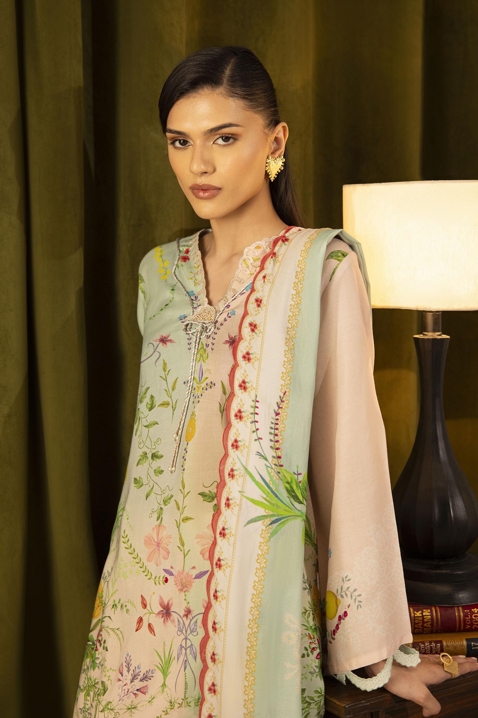 Unstitched Linen Muzlin 3 Piece Suit