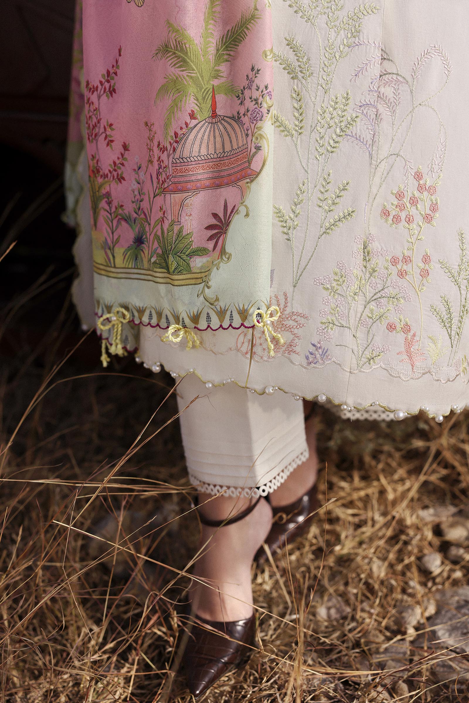 Unstitched Muzlin Lawn 3 Piece Suit