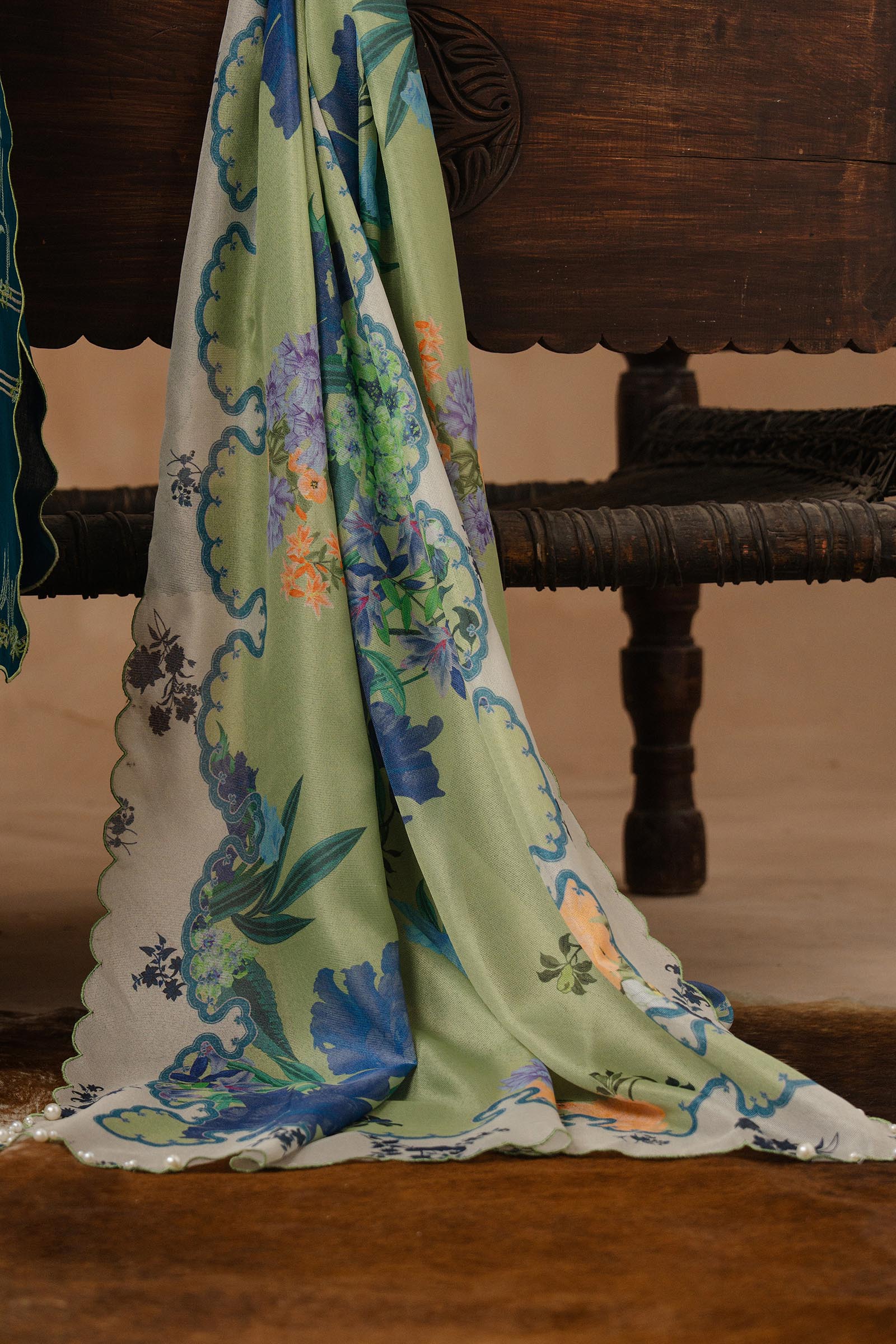 Unstitched Muzlin Lawn 3 Piece Suit