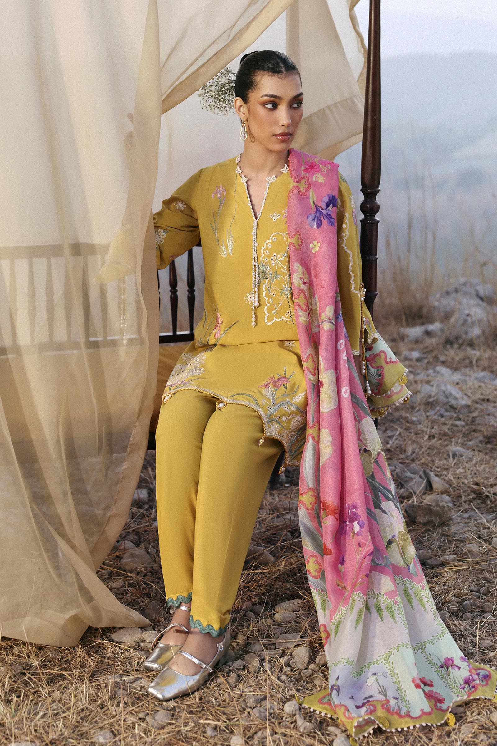 Unstitched Muzlin Lawn 3 Piece Suit