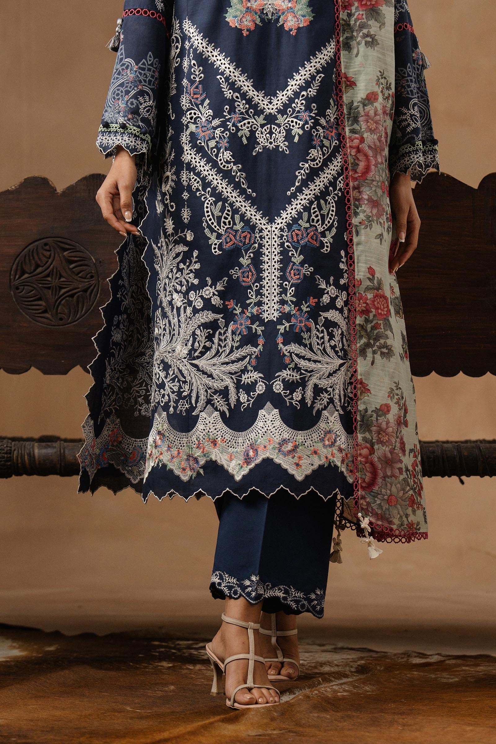 Unstitched Muzlin Lawn 3 Piece Suit