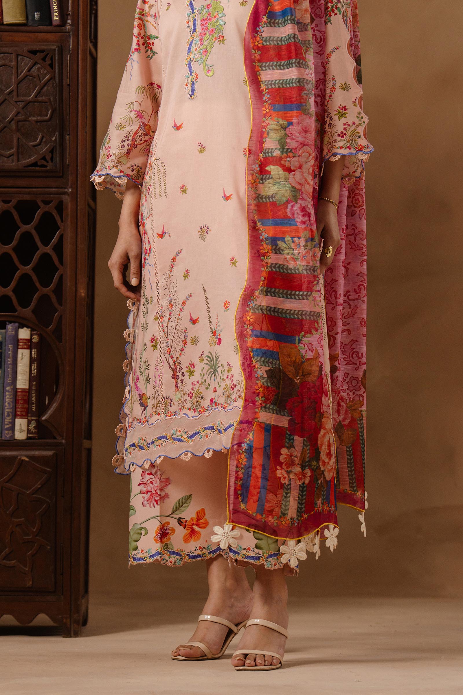 Unstitched Muzlin Lawn 3 Piece Suit