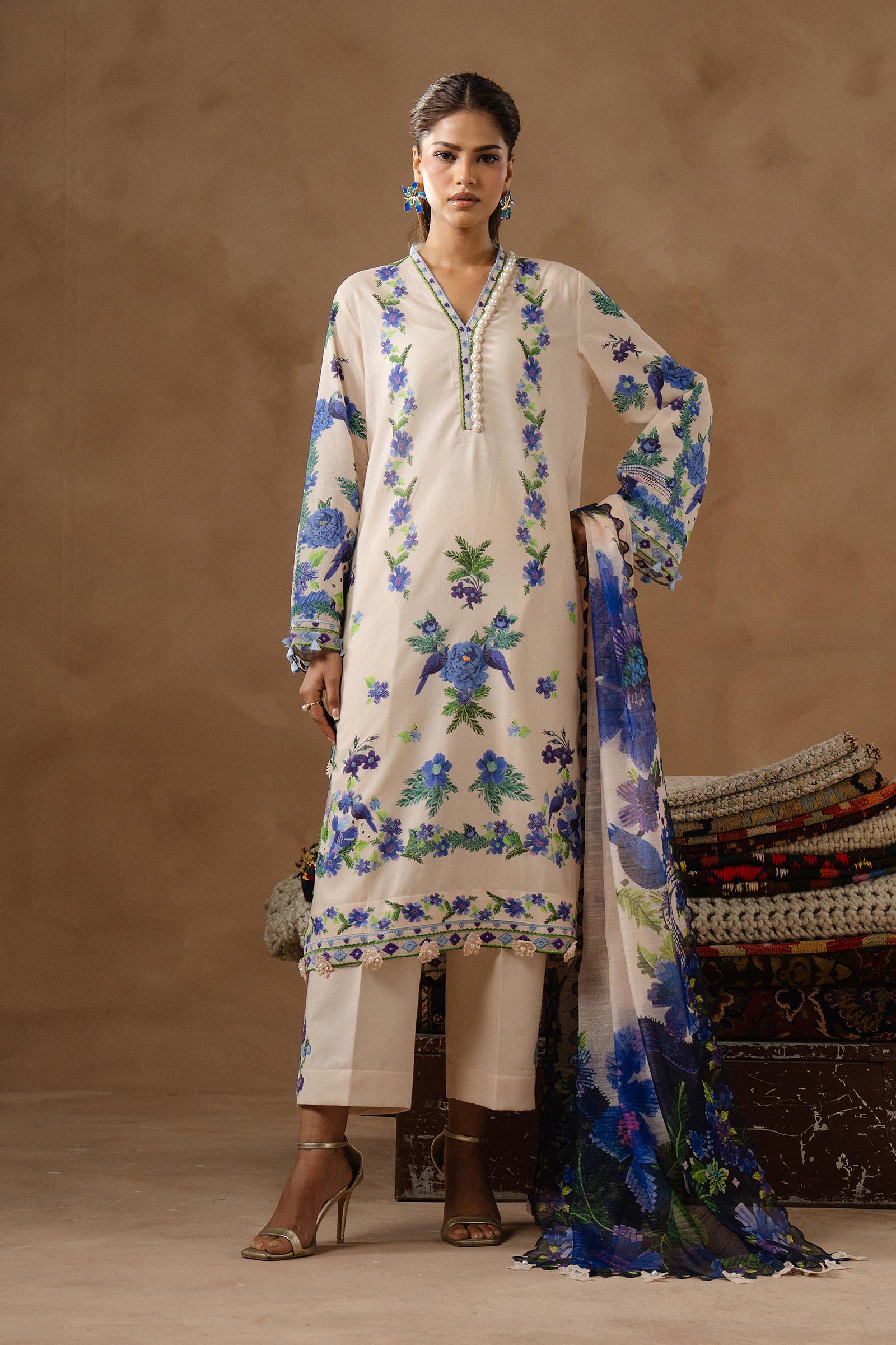 Unstitched Muzlin Lawn 3 Piece Suit