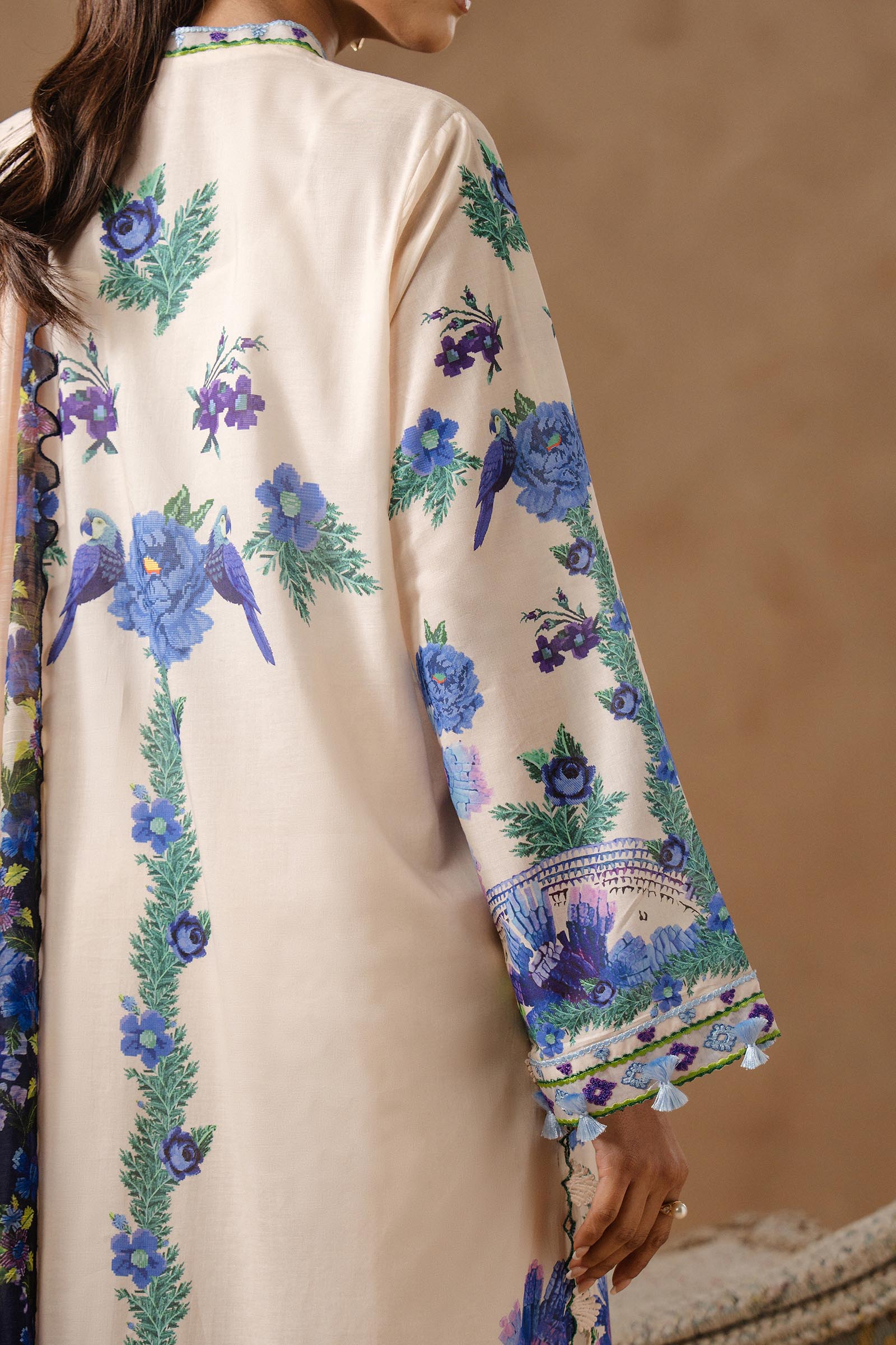 Unstitched Muzlin Lawn 3 Piece Suit