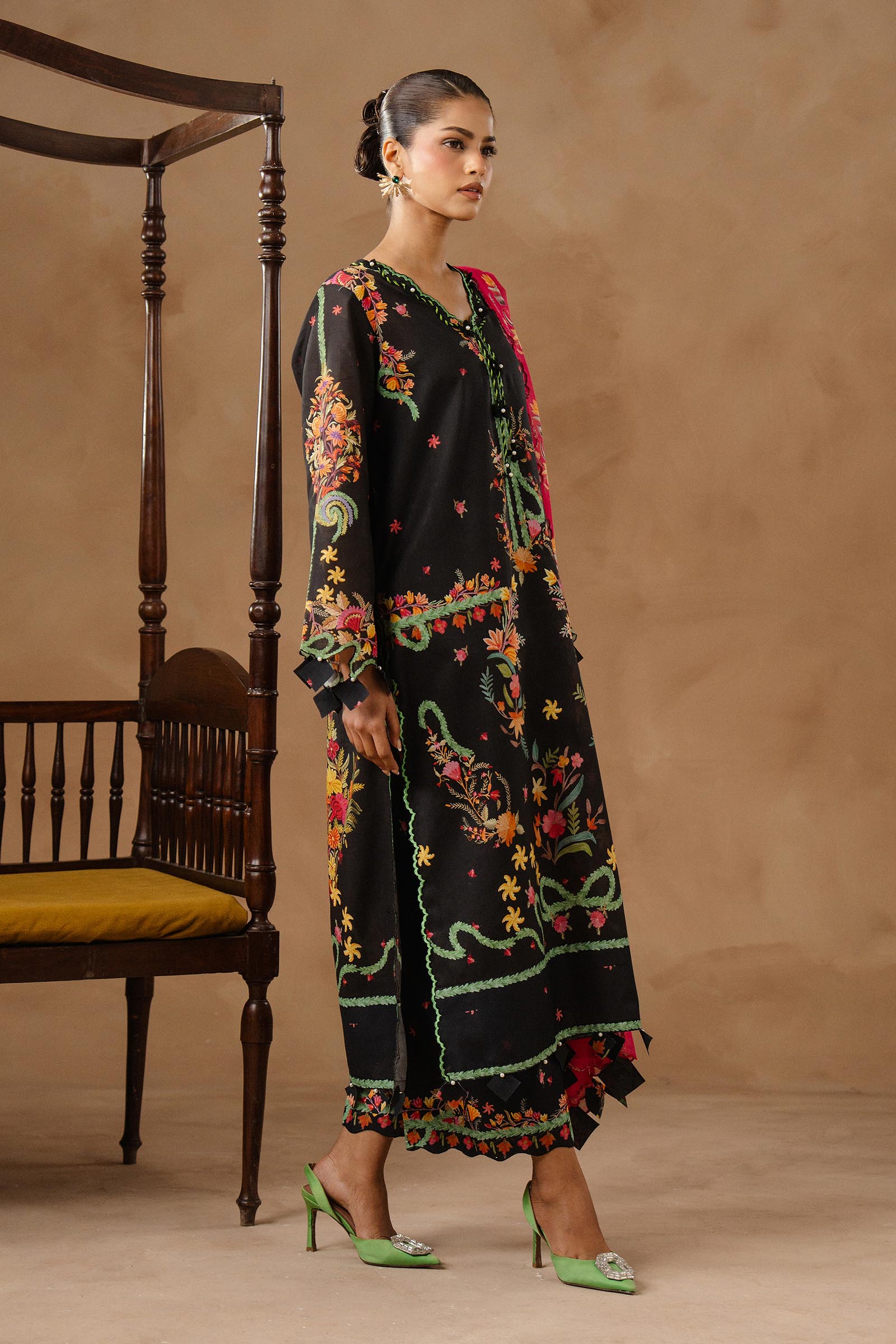 Unstitched Muzlin Lawn 3 Piece Suit
