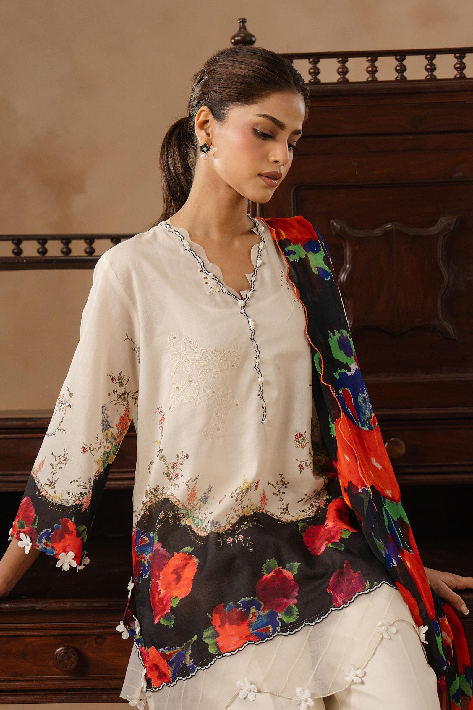 Unstitched Muzlin Lawn 3 Piece Suit