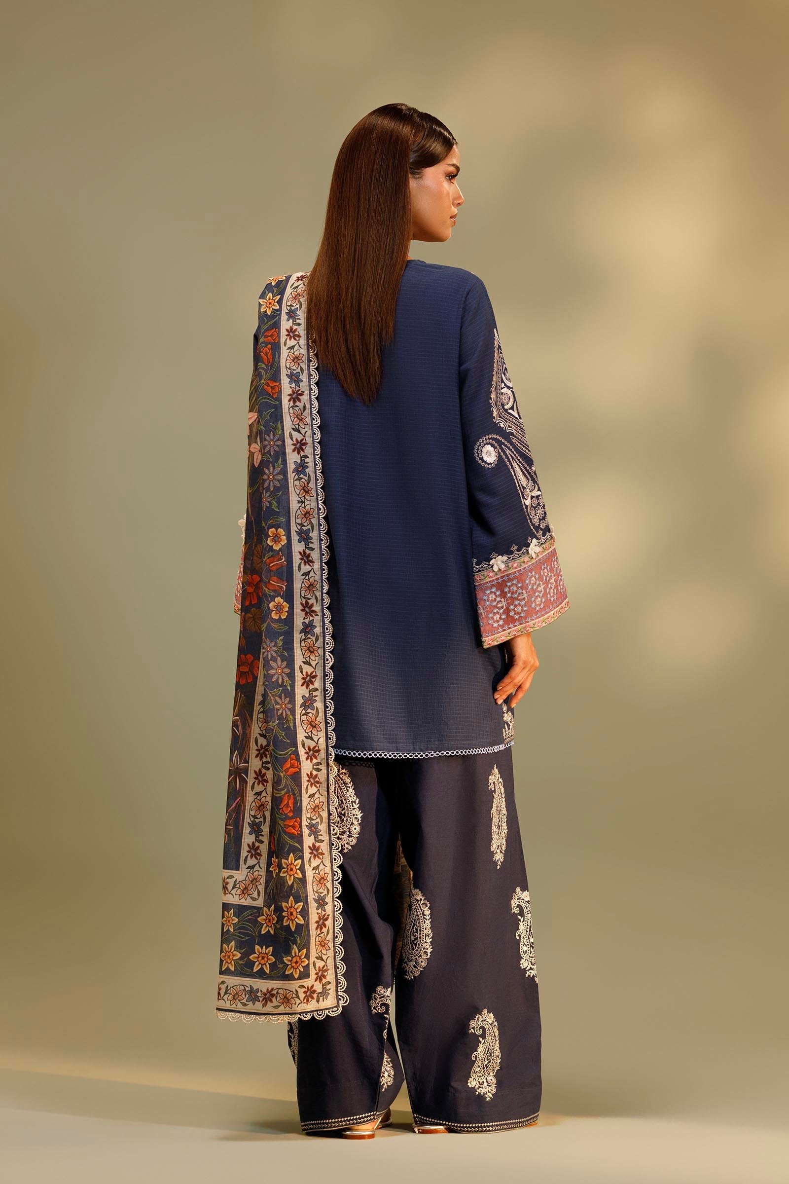Unstitched Embroidered 3 Piece Muzlin Suit