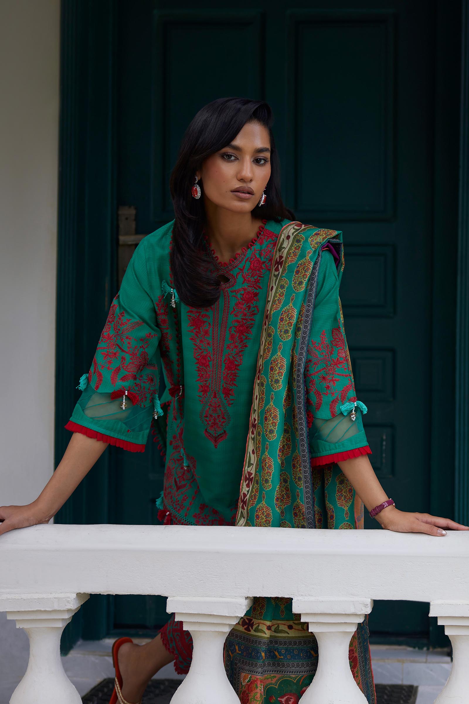 Unstitched Embroidered 3 Piece Muzlin Suit