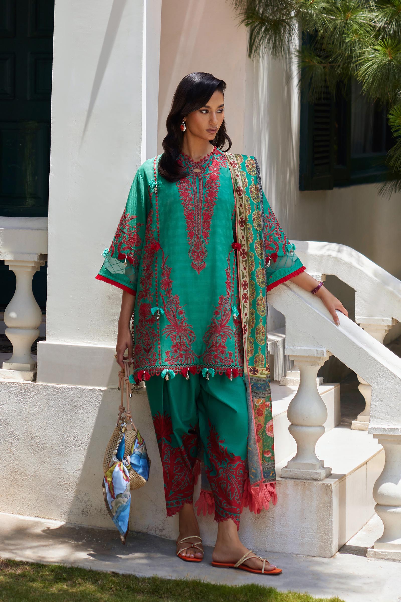 Unstitched Embroidered 3 Piece Muzlin Suit