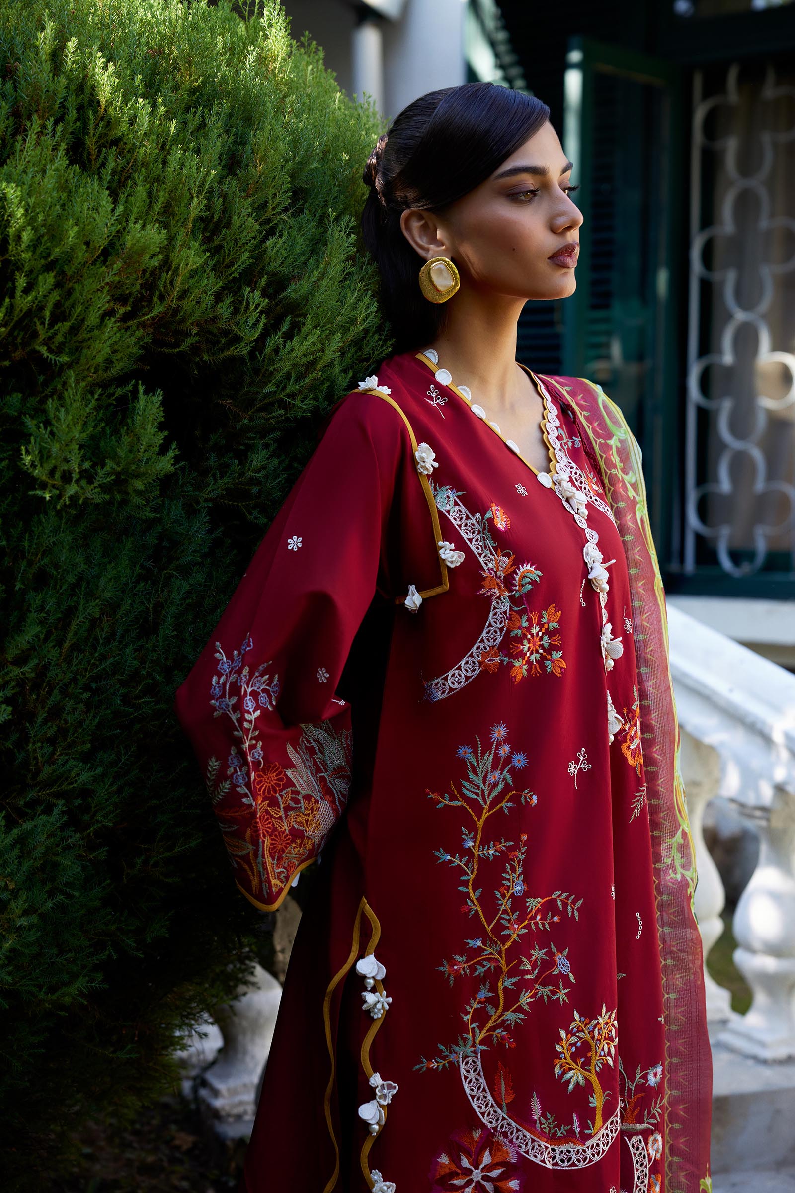Unstitched Embroidered 3 Piece Muzlin Suit