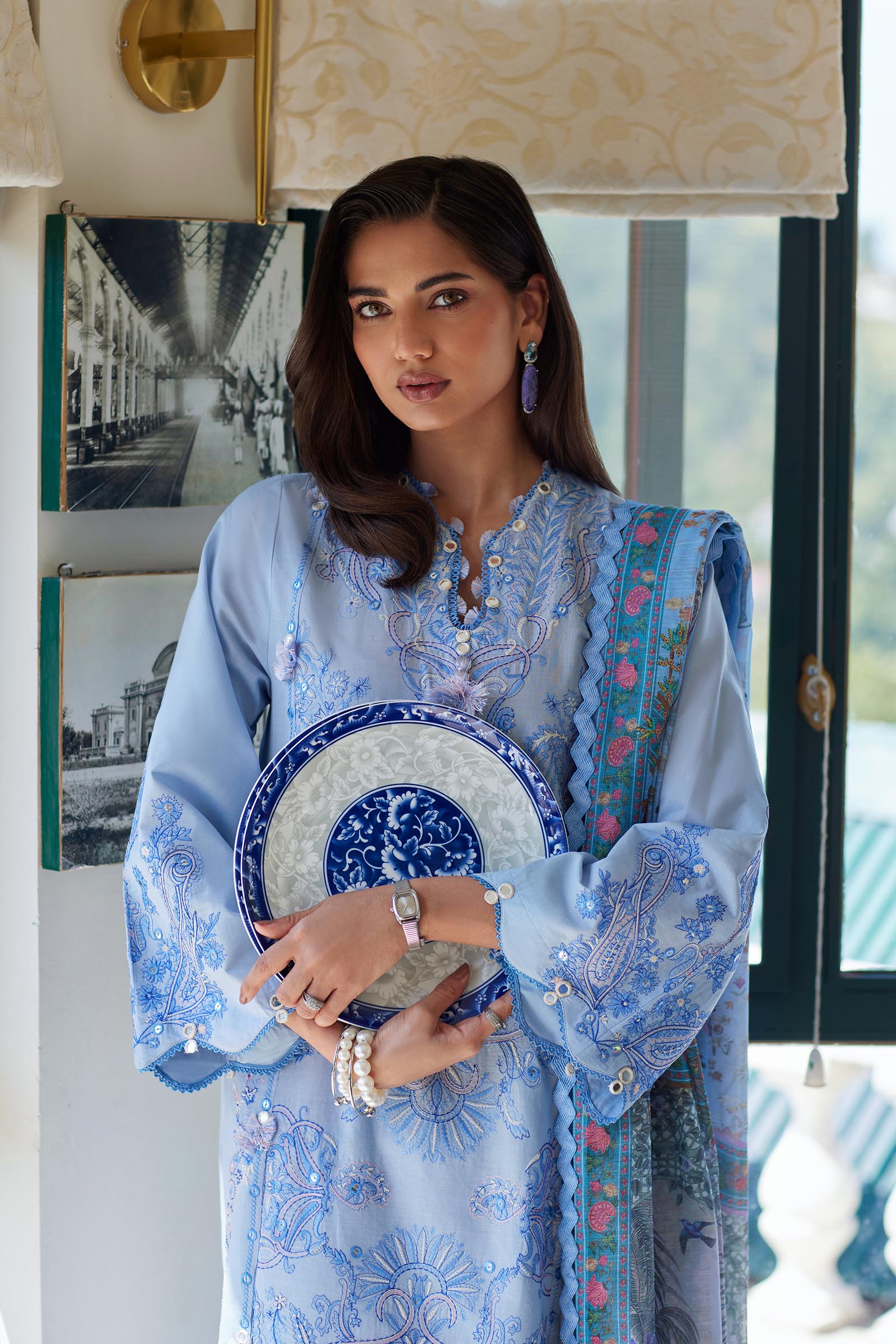 Unstitched Embroidered 3 Piece Muzlin Suit