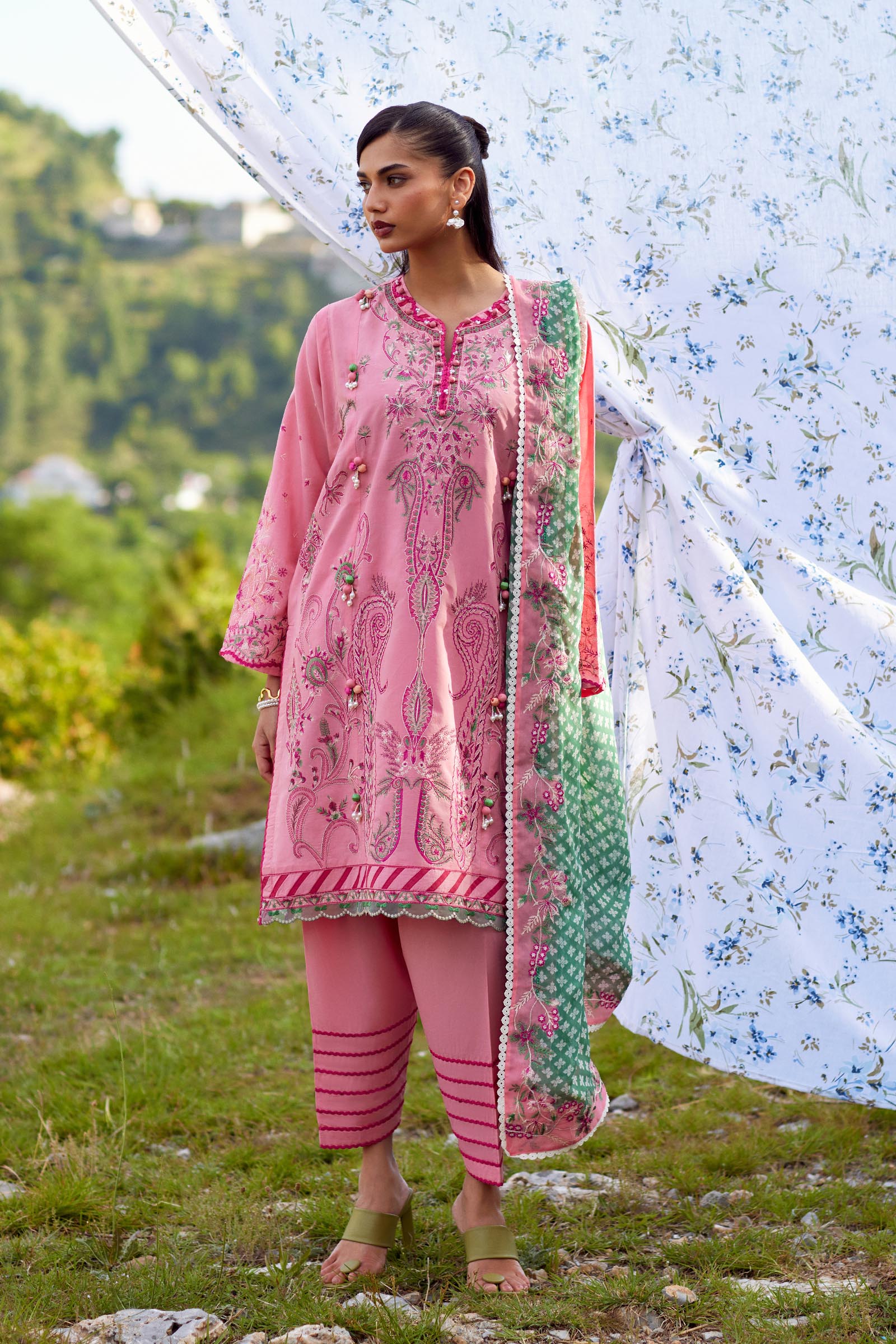 Unstitched Embroidered 3 Piece Muzlin Suit