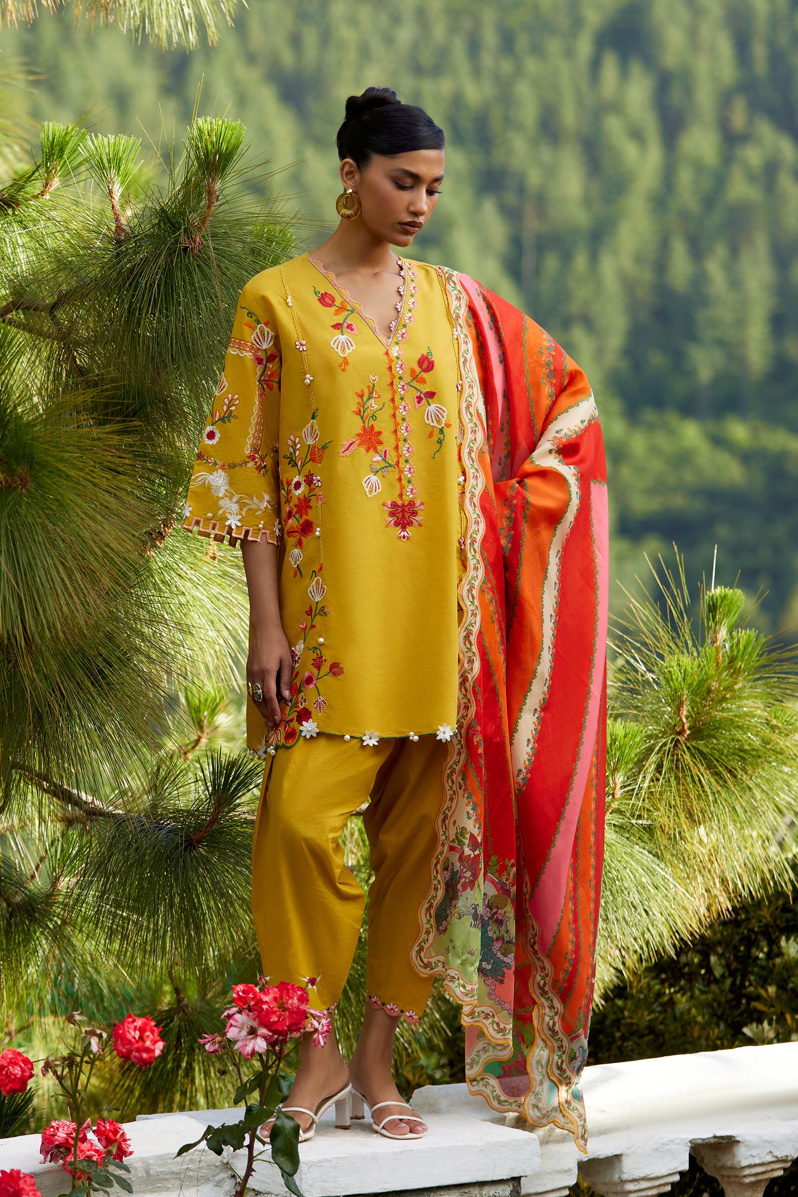 Unstitched Embroidered 3 Piece Muzlin Suit