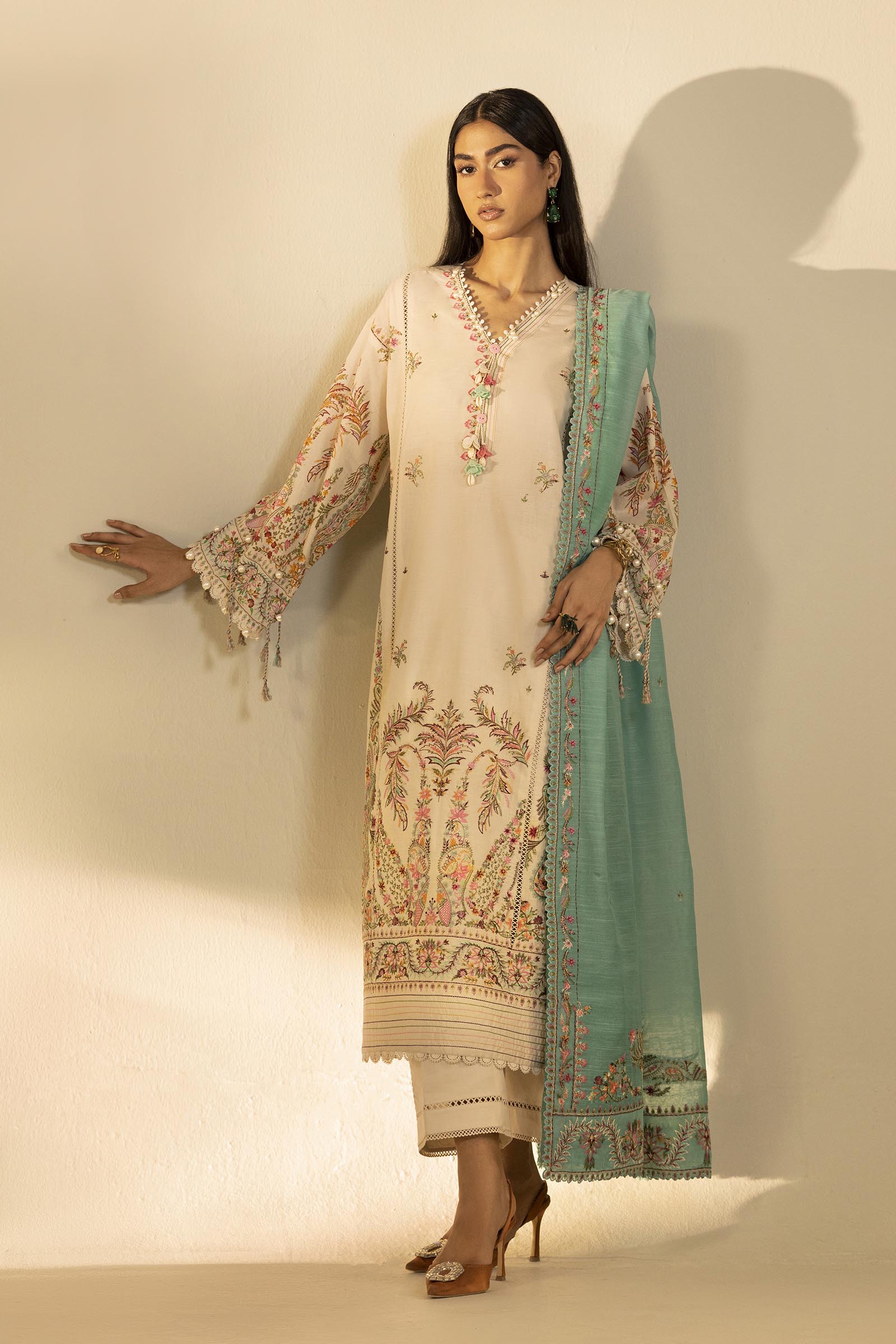 Unstitched Embroidered 3 Piece Muzlin Suit