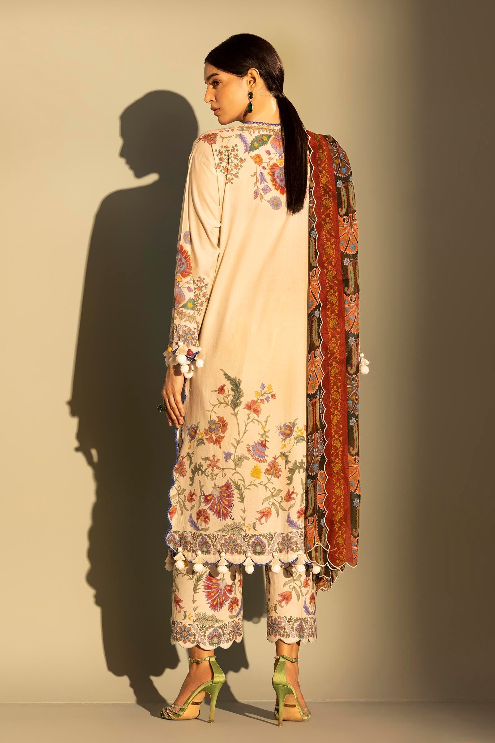 Unstitched Embroidered 3 Piece Muzlin Suit