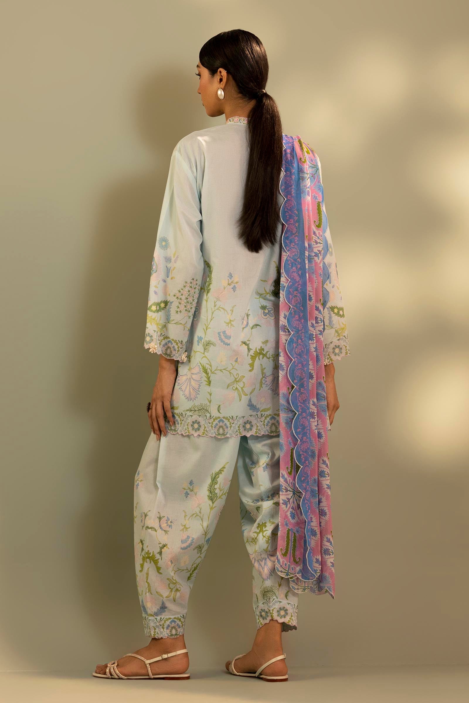 Unstitched Embroidered 3 Piece Muzlin Suit