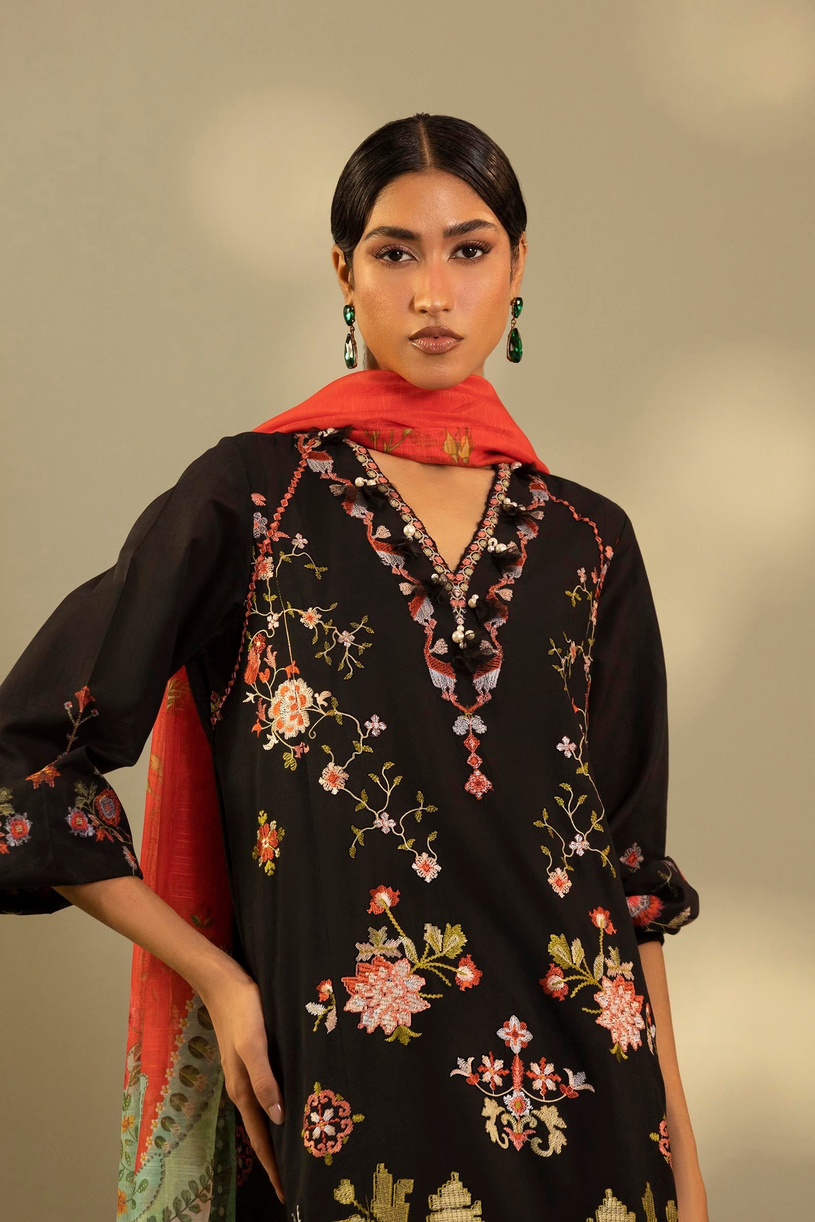 Unstitched Embroidered 3 Piece Muzlin Suit