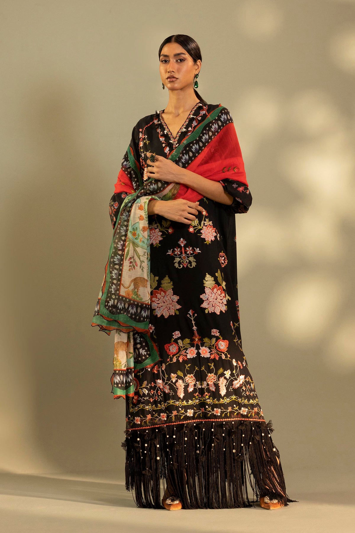 Unstitched Embroidered 3 Piece Muzlin Suit