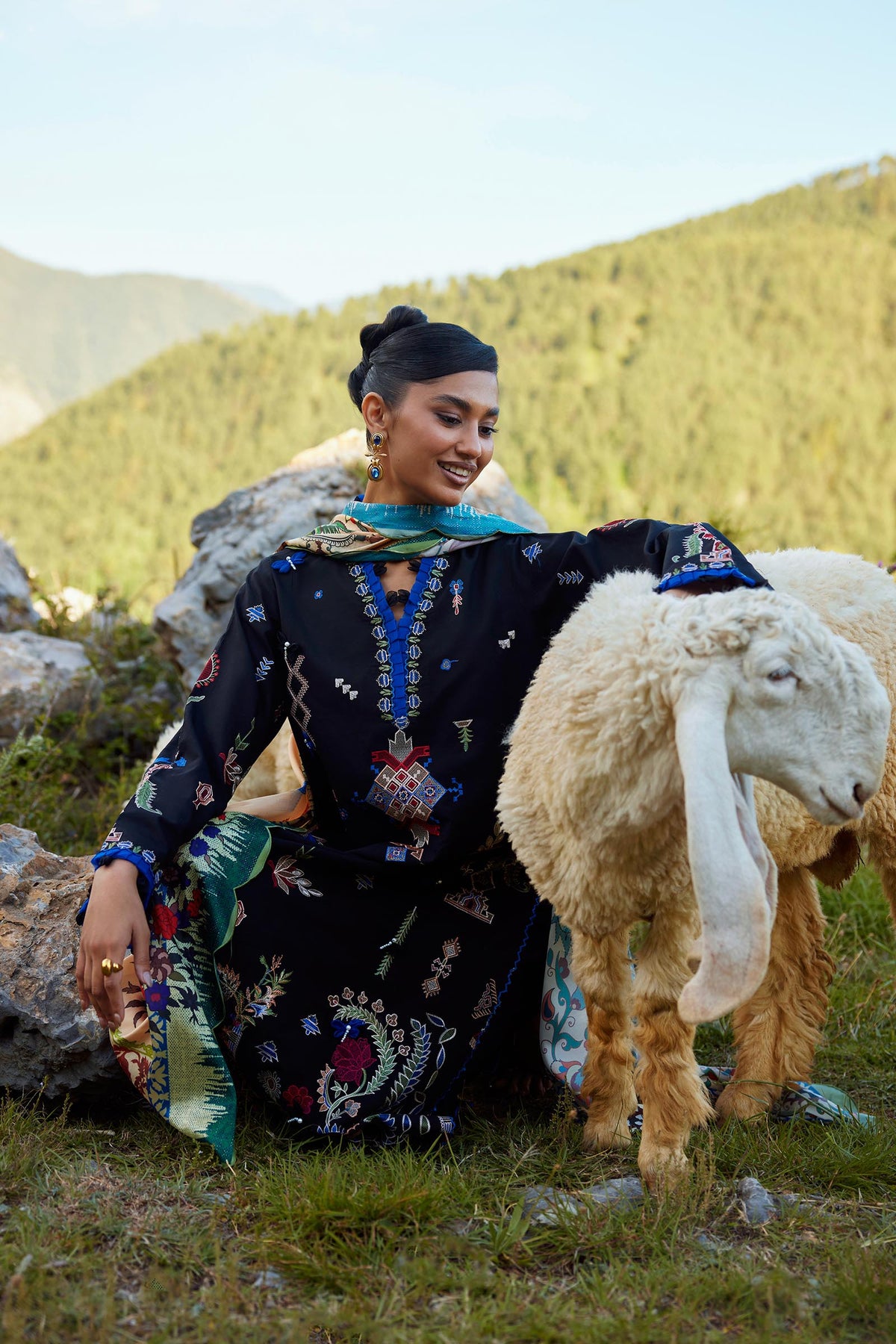 Unstitched Embroidered 3 Piece Muzlin Suit