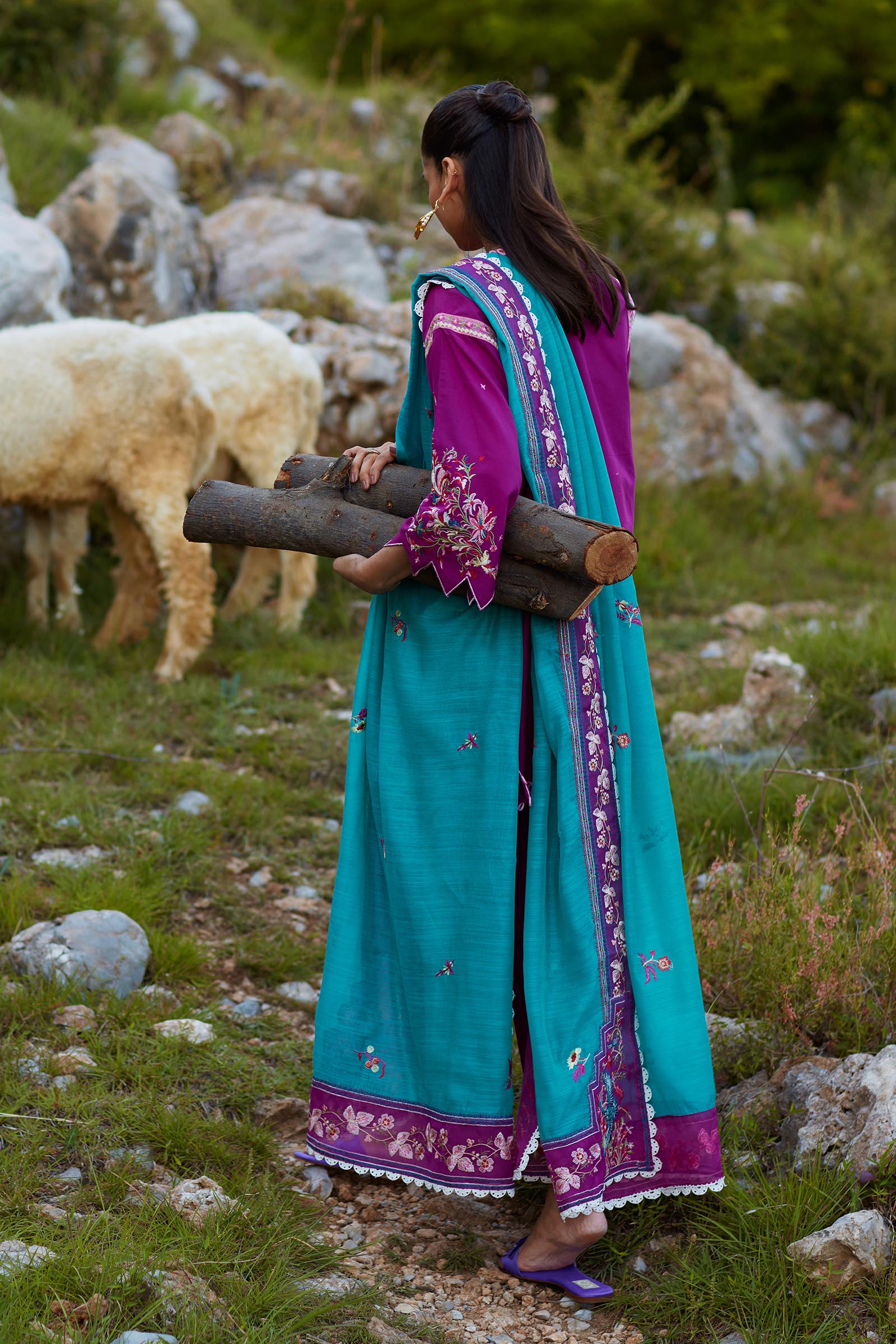Unstitched Embroidered 3 Piece Muzlin Suit