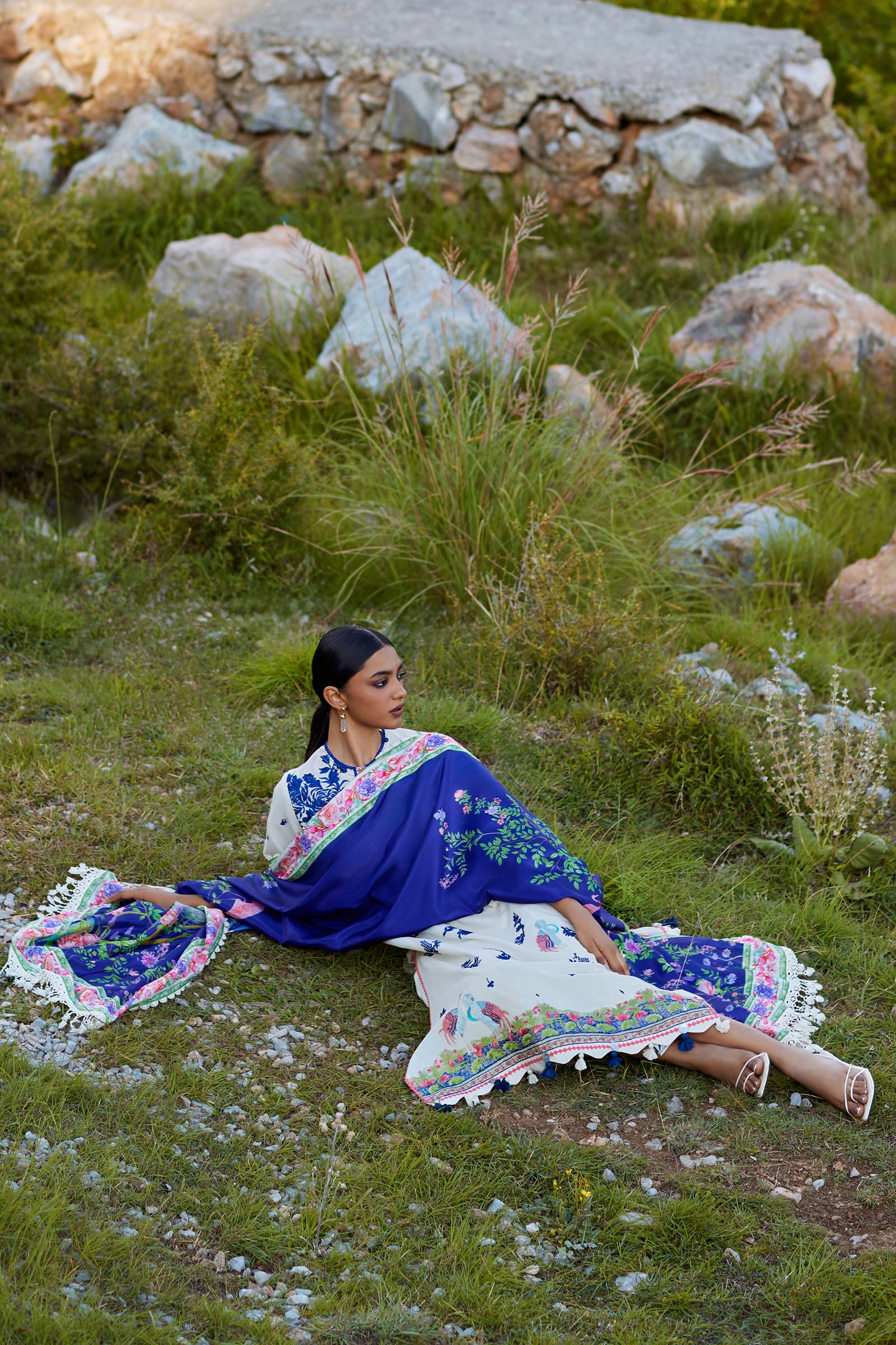 Unstitched Embroidered 3 Piece Muzlin Suit