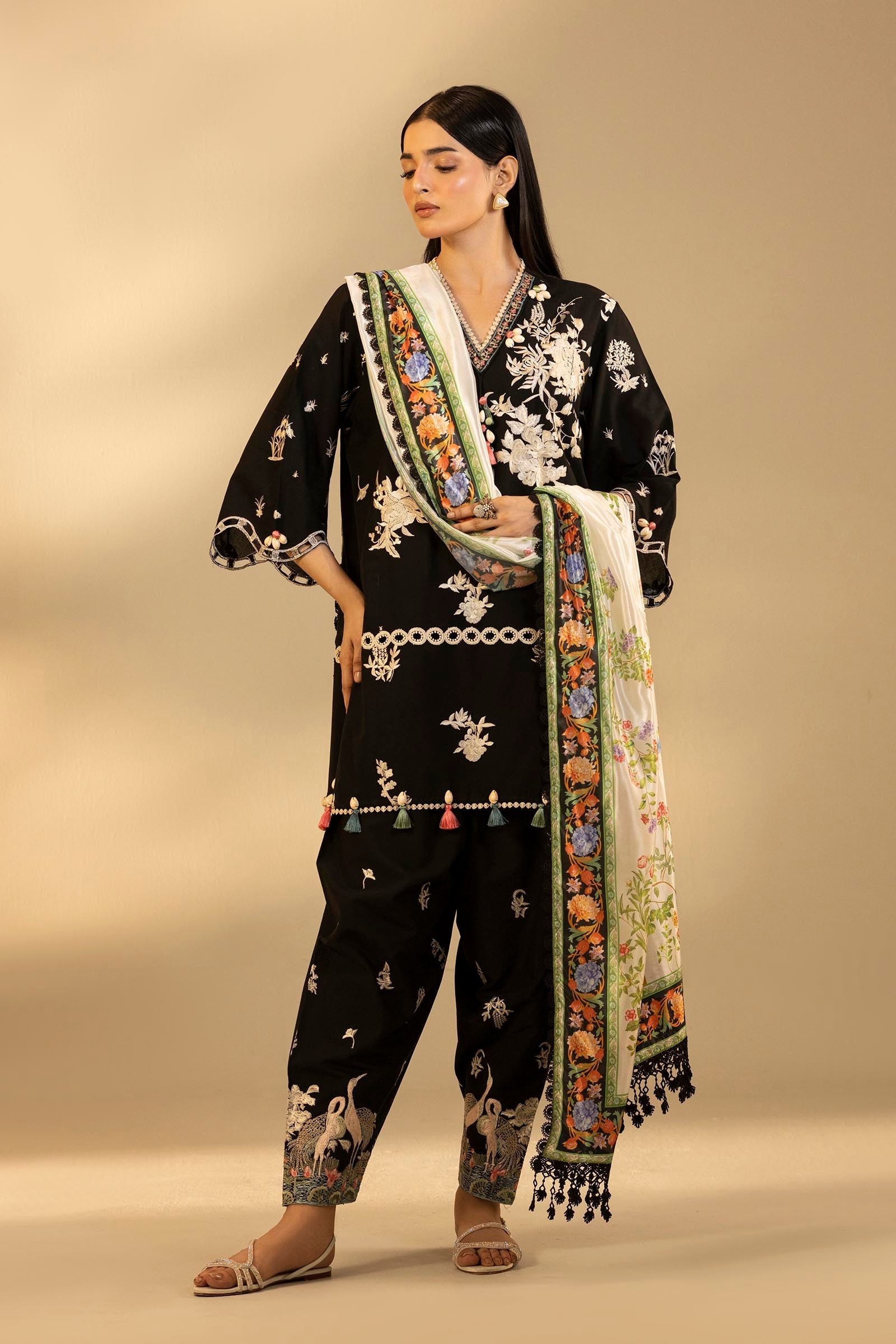 Unstitched Embroidered 3 Piece Muzlin Suit