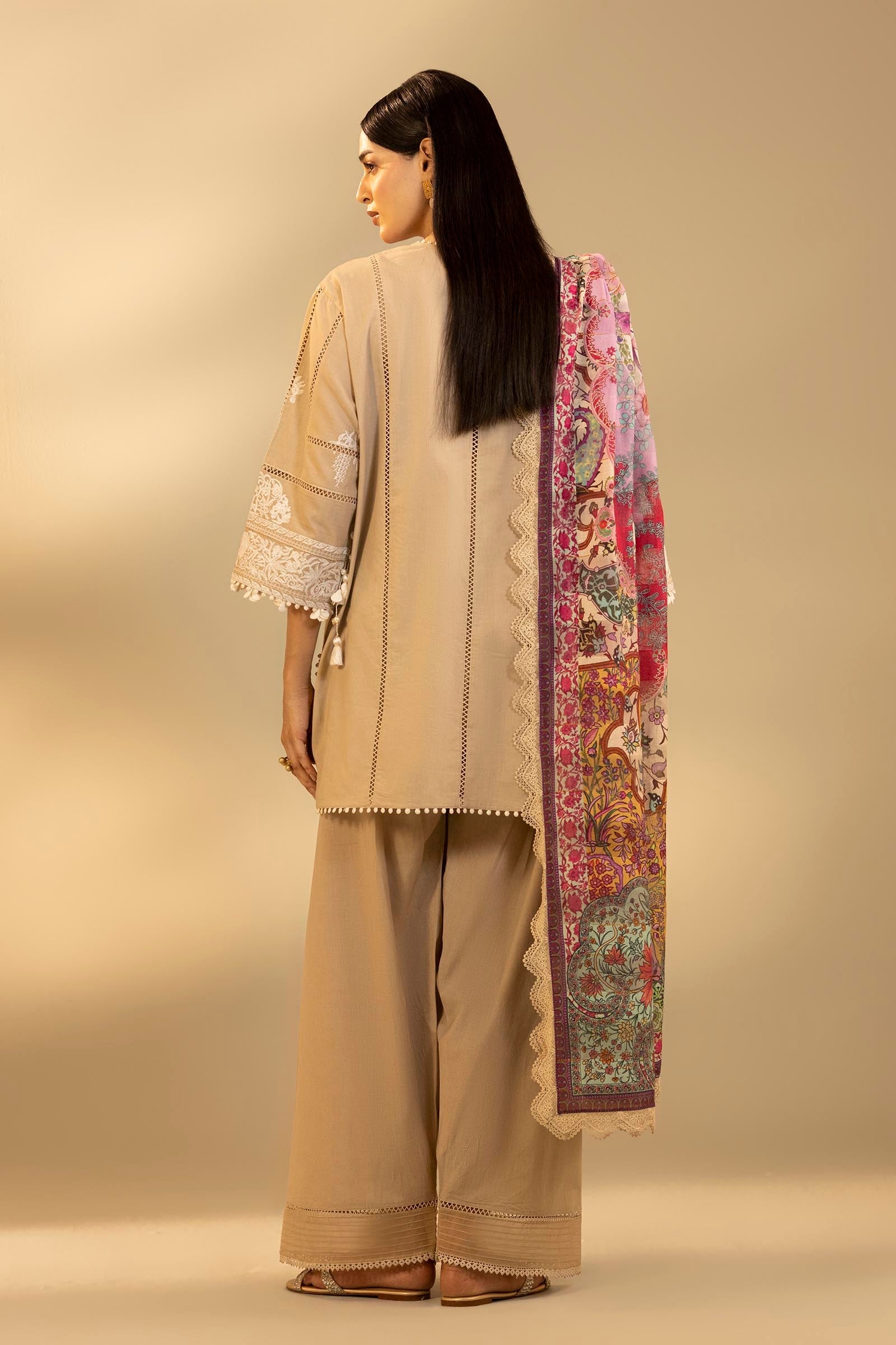 Unstitched Embroidered 3 Piece Muzlin Suit