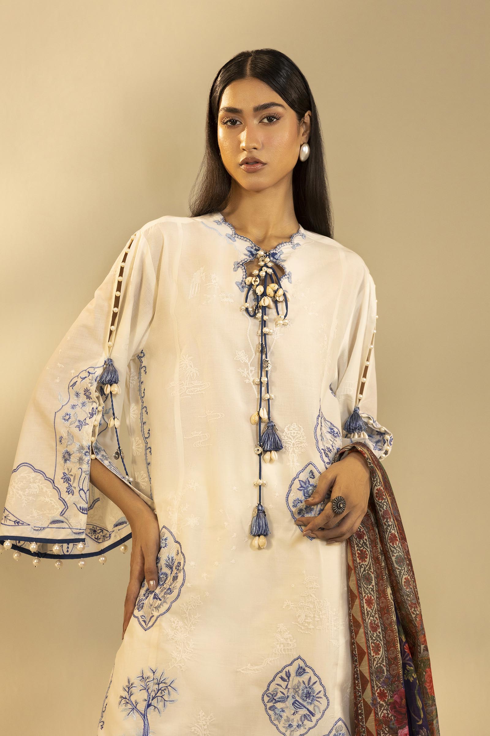 Unstitched Embroidered 3 Piece Muzlin Suit