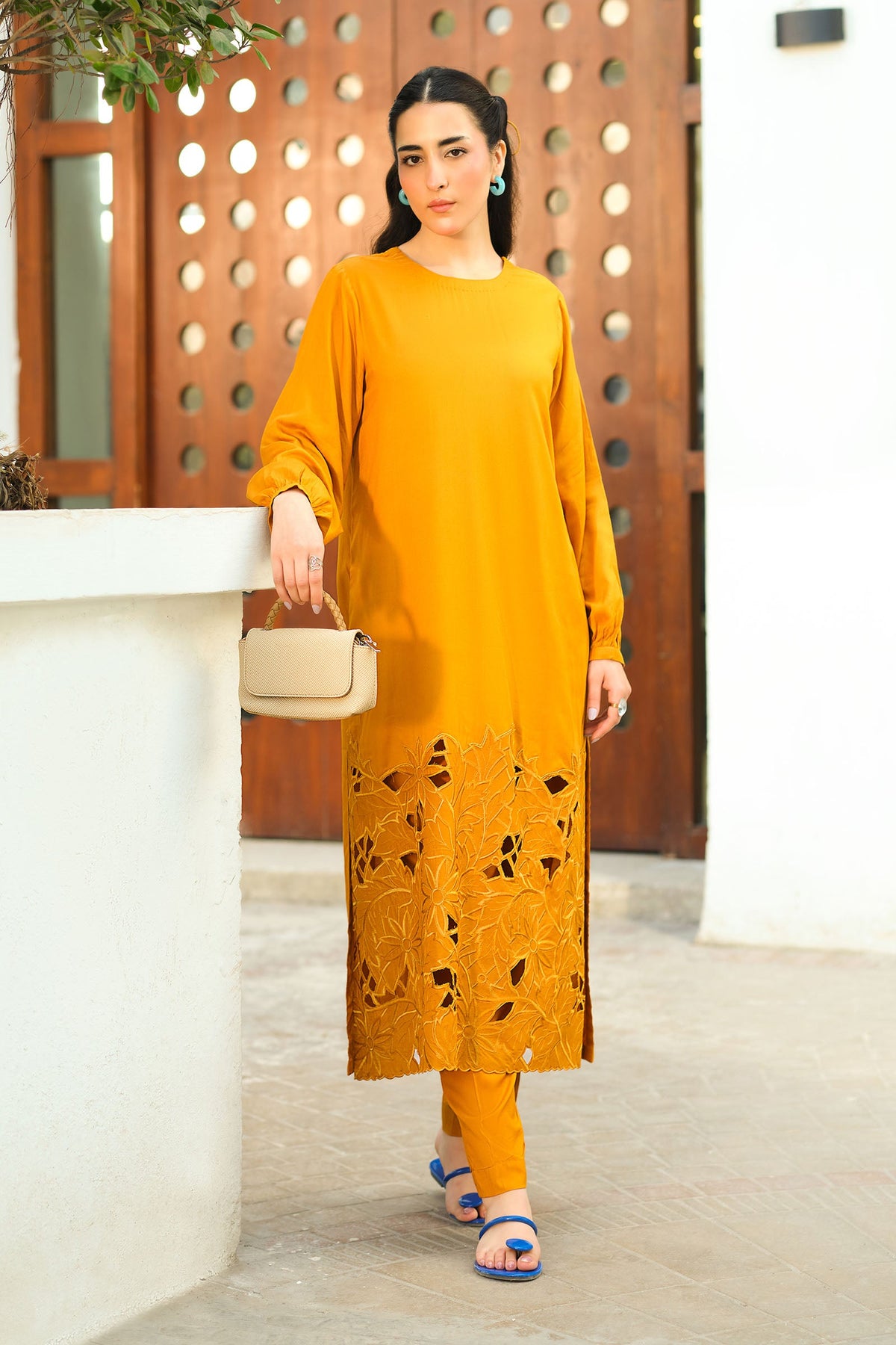 2 Pc Embroidered Arabic Lawn Suit - MB26147-ESM-MTD