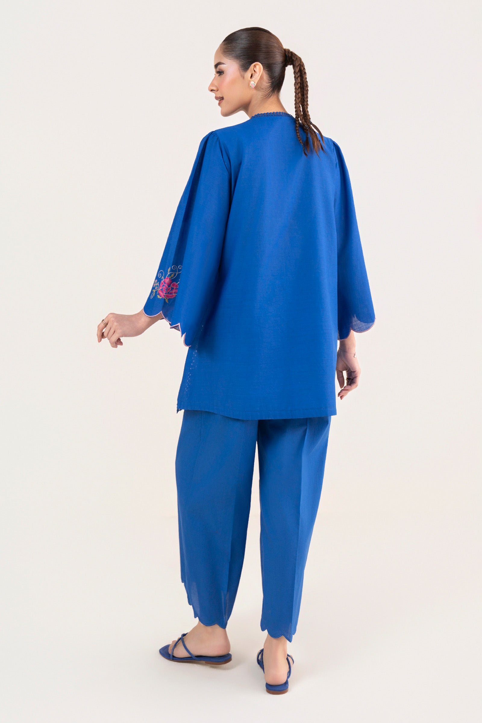 2 Pc Embroidered Crosshatch Suit