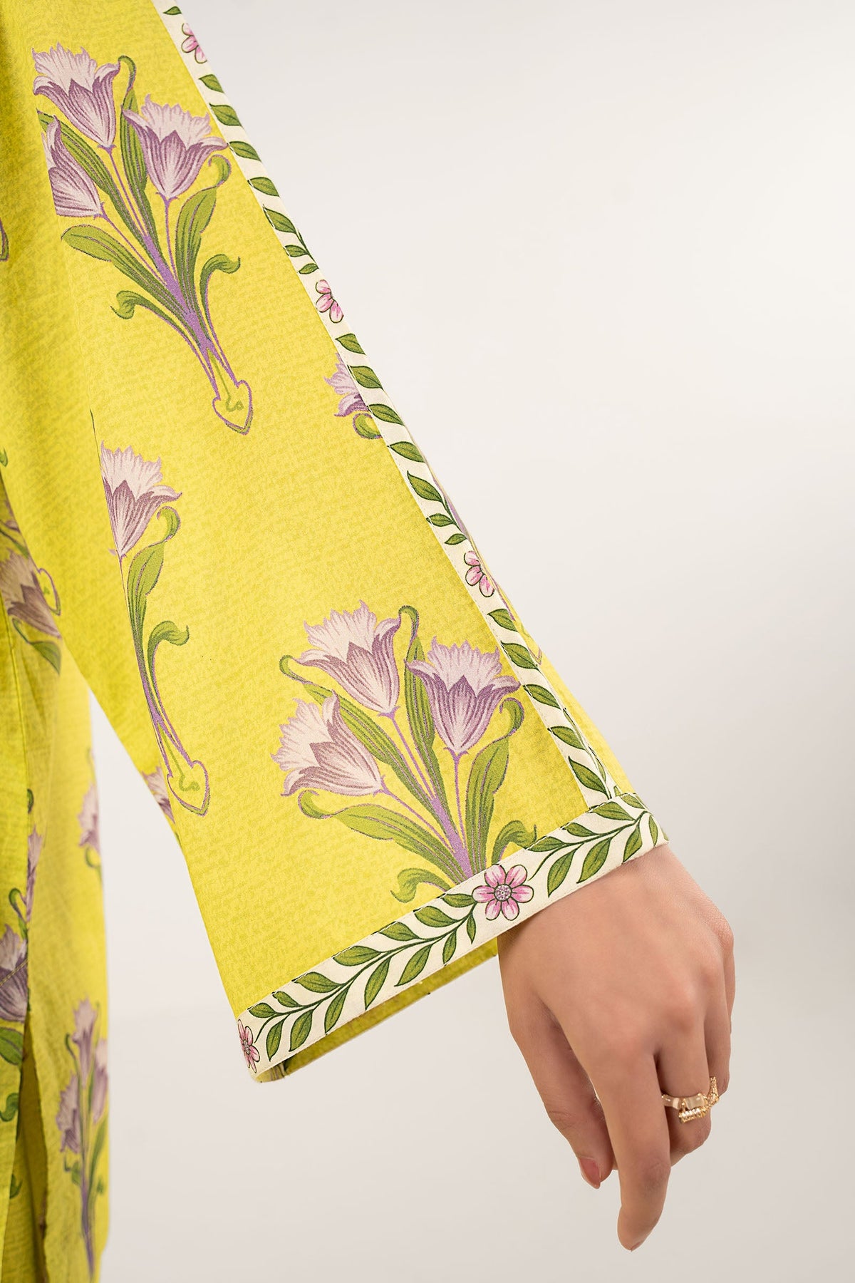 2 Pc Printed Lawn Suit