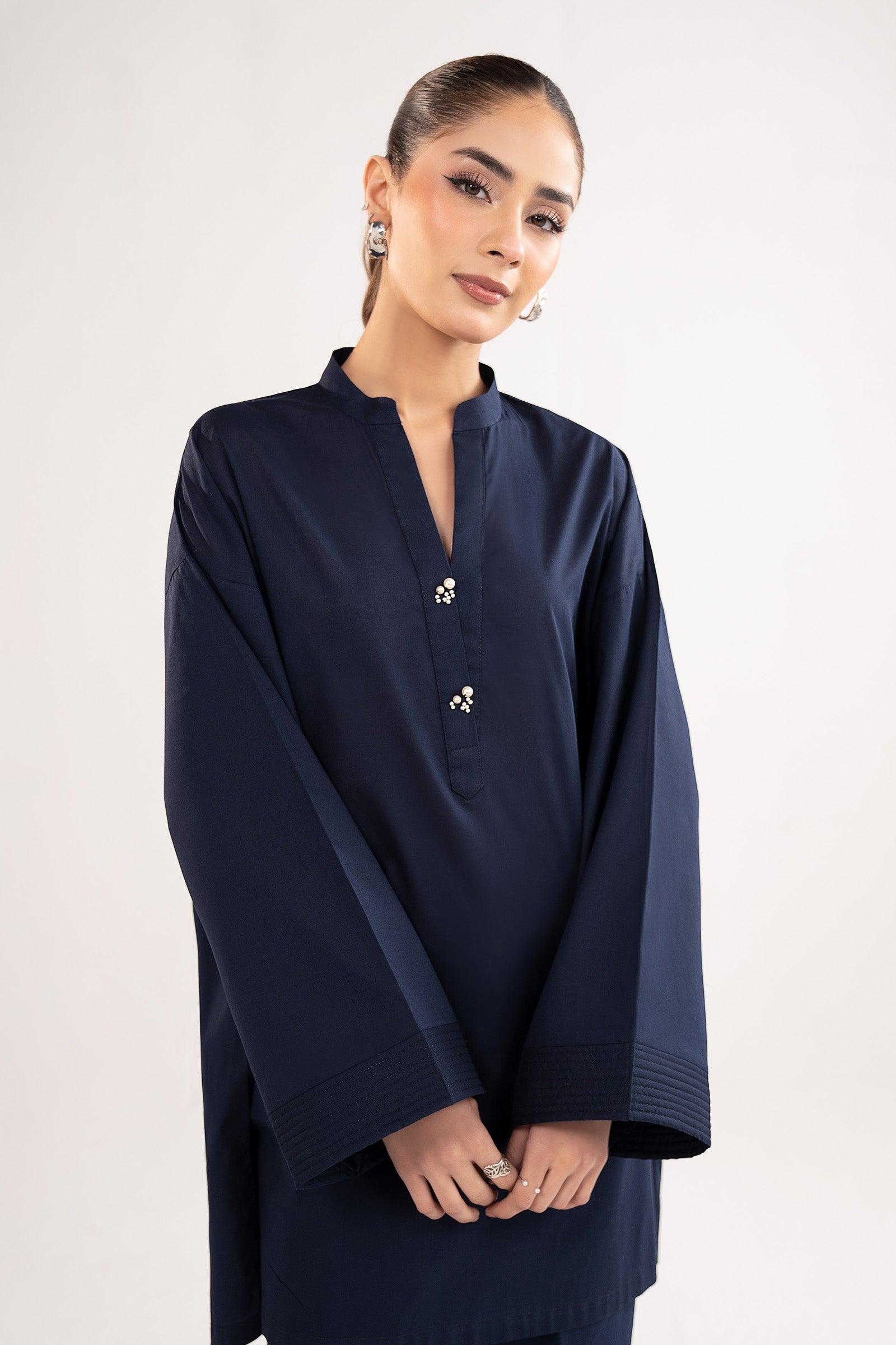 2 Pc Dyed Lawn Suit