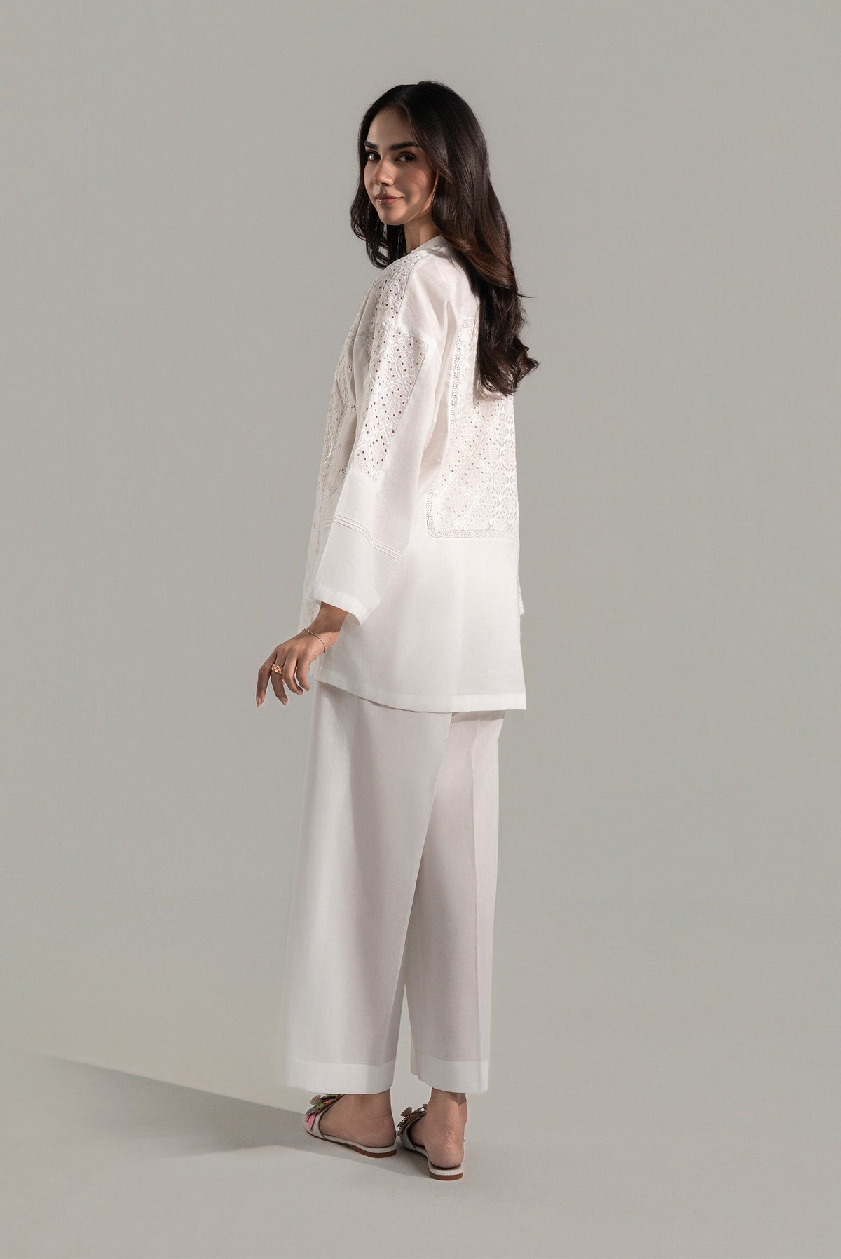 2 Pc Embroidered Lawn Suit - MB2689A-ESM-WHT